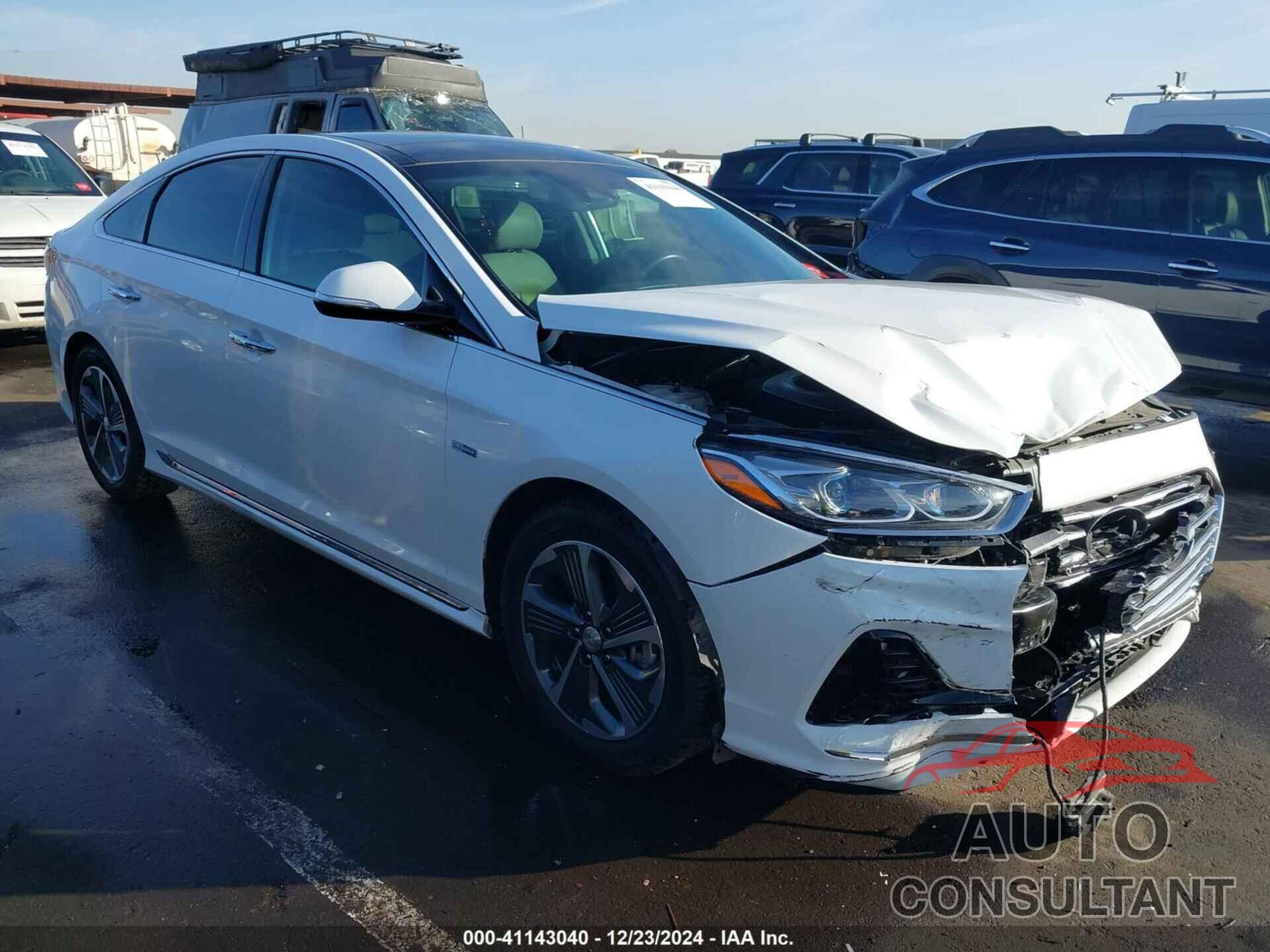 HYUNDAI SONATA HYBRID 2019 - KMHE34L38KA088055