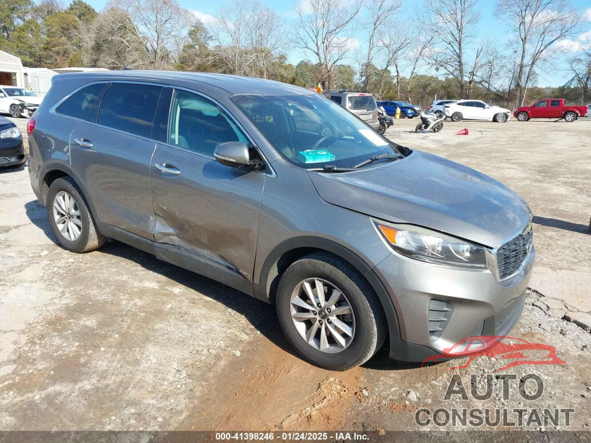 KIA SORENTO 2019 - 5XYPGDA57KG449197