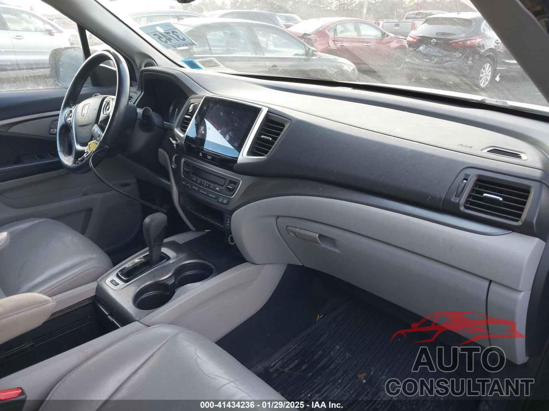 HONDA PILOT 2016 - 5FNYF6H55GB050666