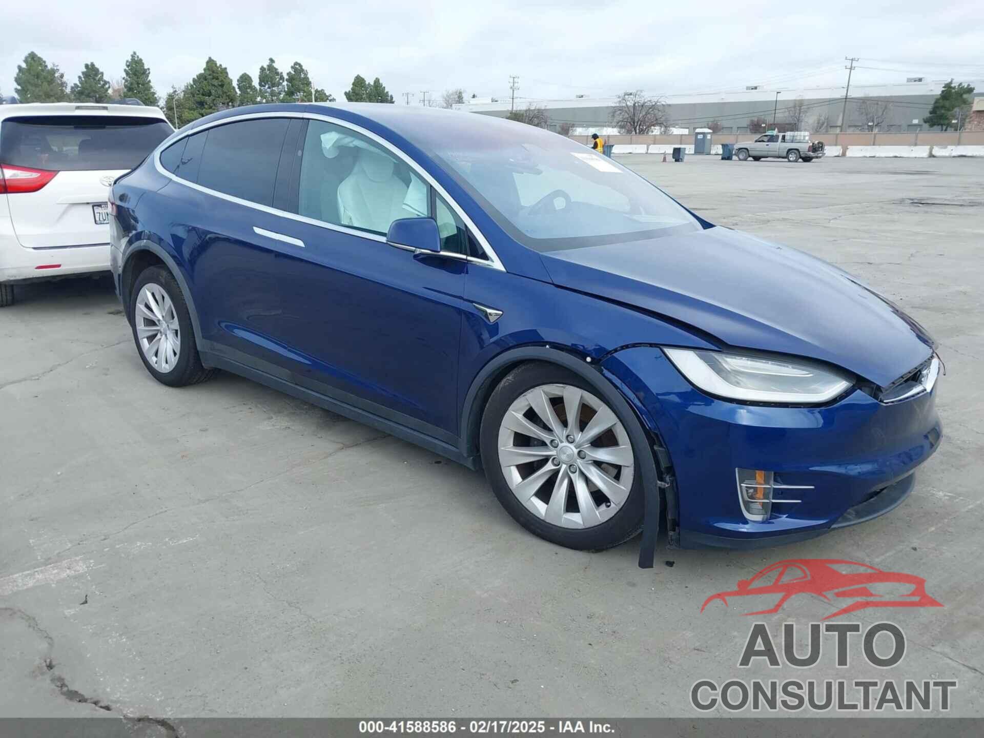 TESLA MODEL X 2017 - 5YJXCDE21HF053777
