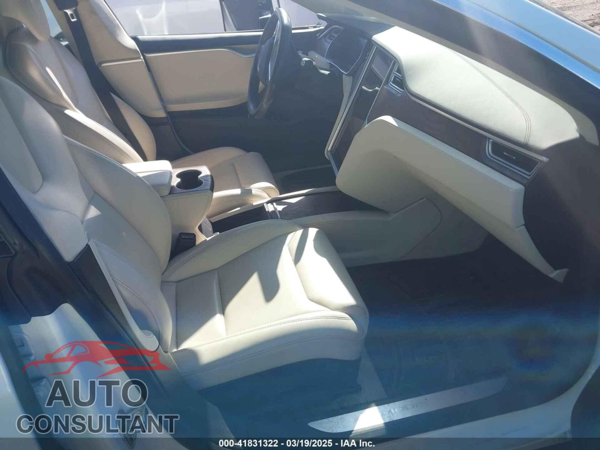 TESLA MODEL S 2017 - 5YJSA1E22HF219352