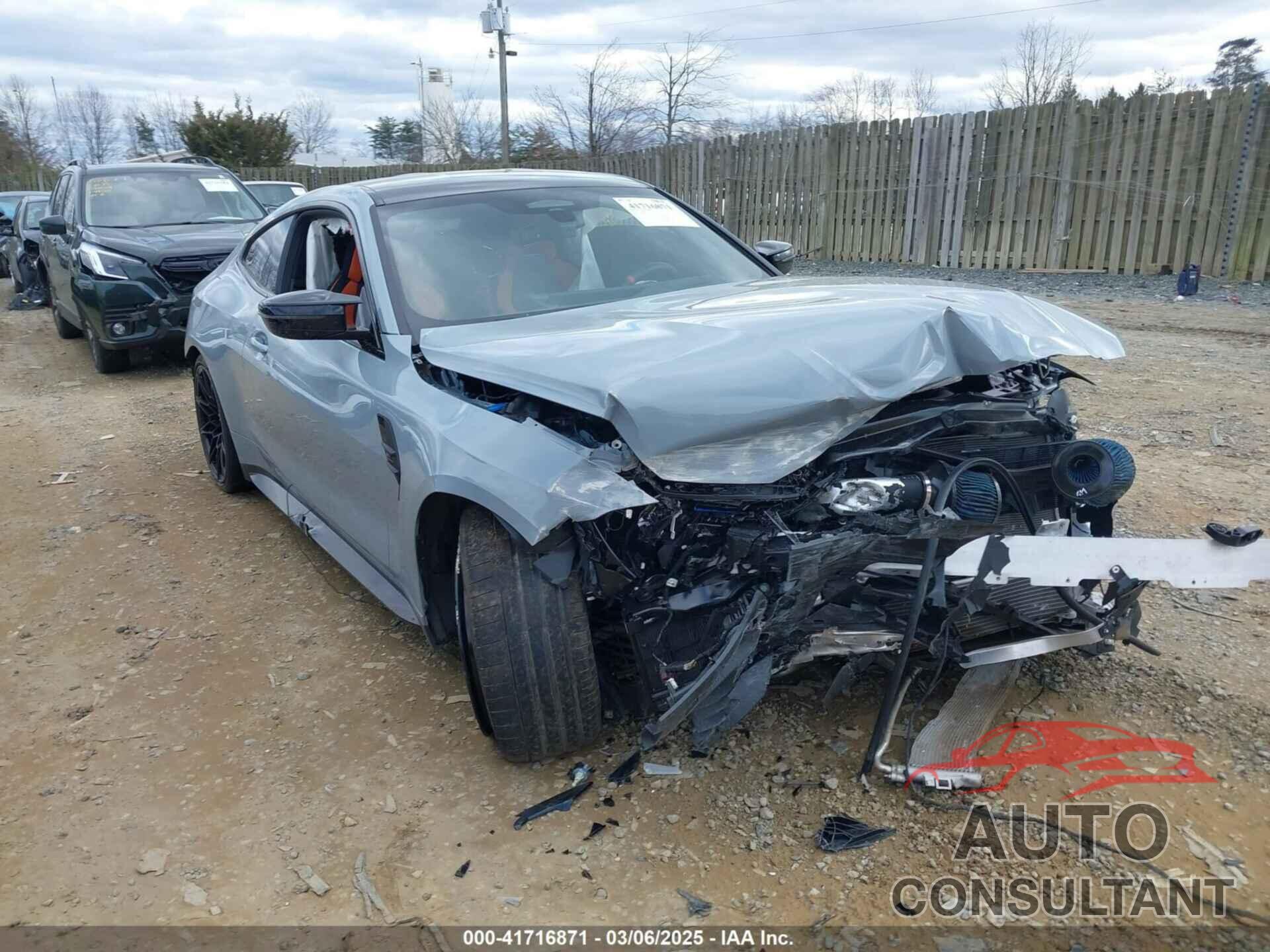 BMW M4 2025 - WBS33HK06SCS10581