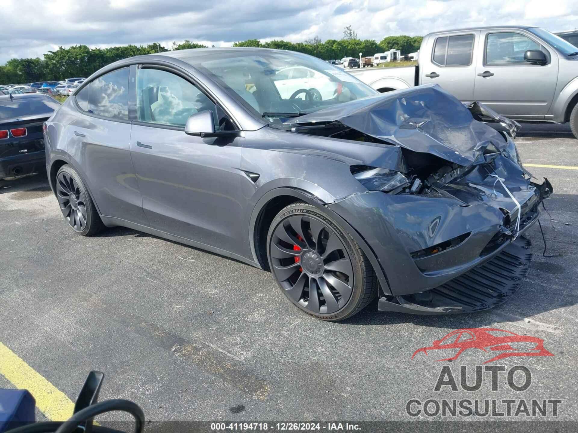 TESLA MODEL Y 2023 - 7SAYGDEF7PF806869