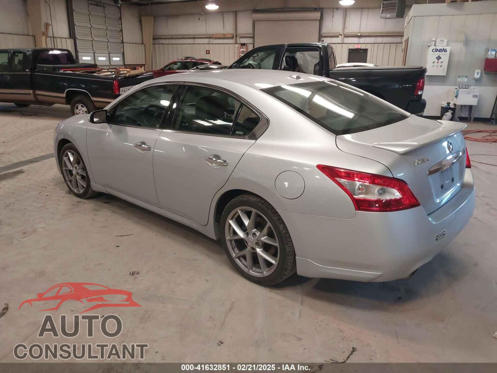 NISSAN MAXIMA 2010 - 1N4AA5AP1AC831765