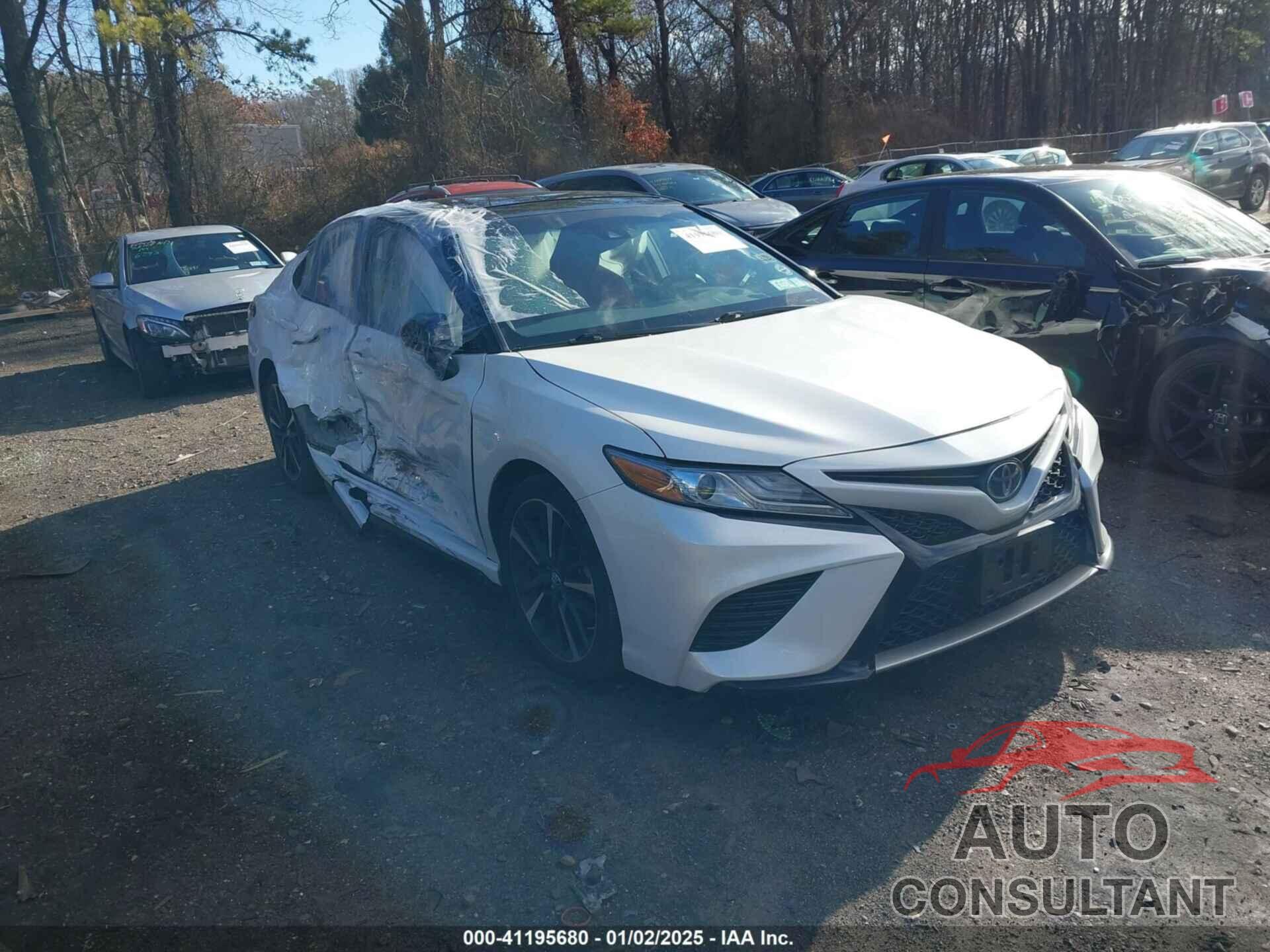 TOYOTA CAMRY 2019 - 4T1B61HK7KU205566