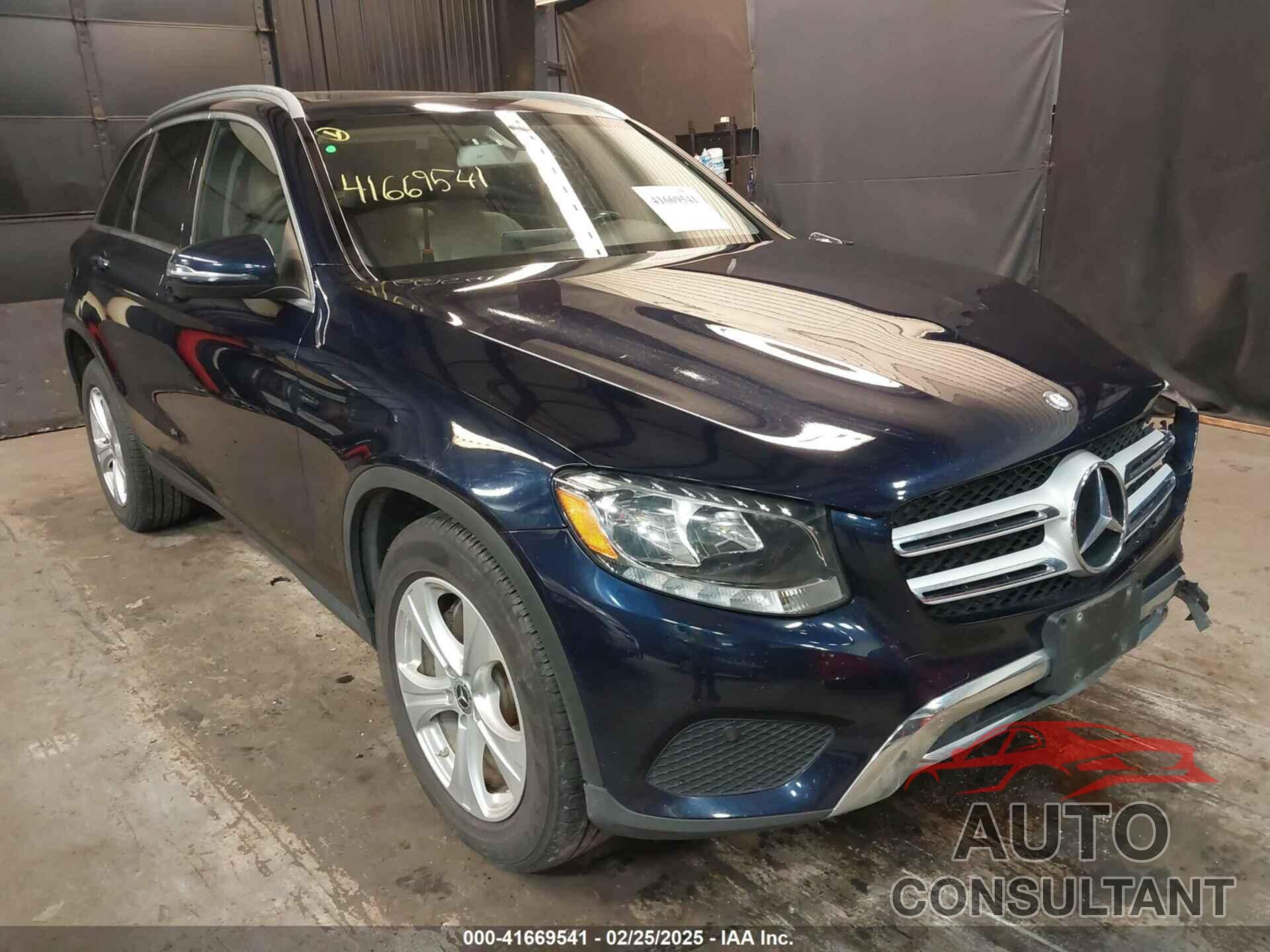 MERCEDES-BENZ GLC 300 2017 - WDC0G4KB5HF213336