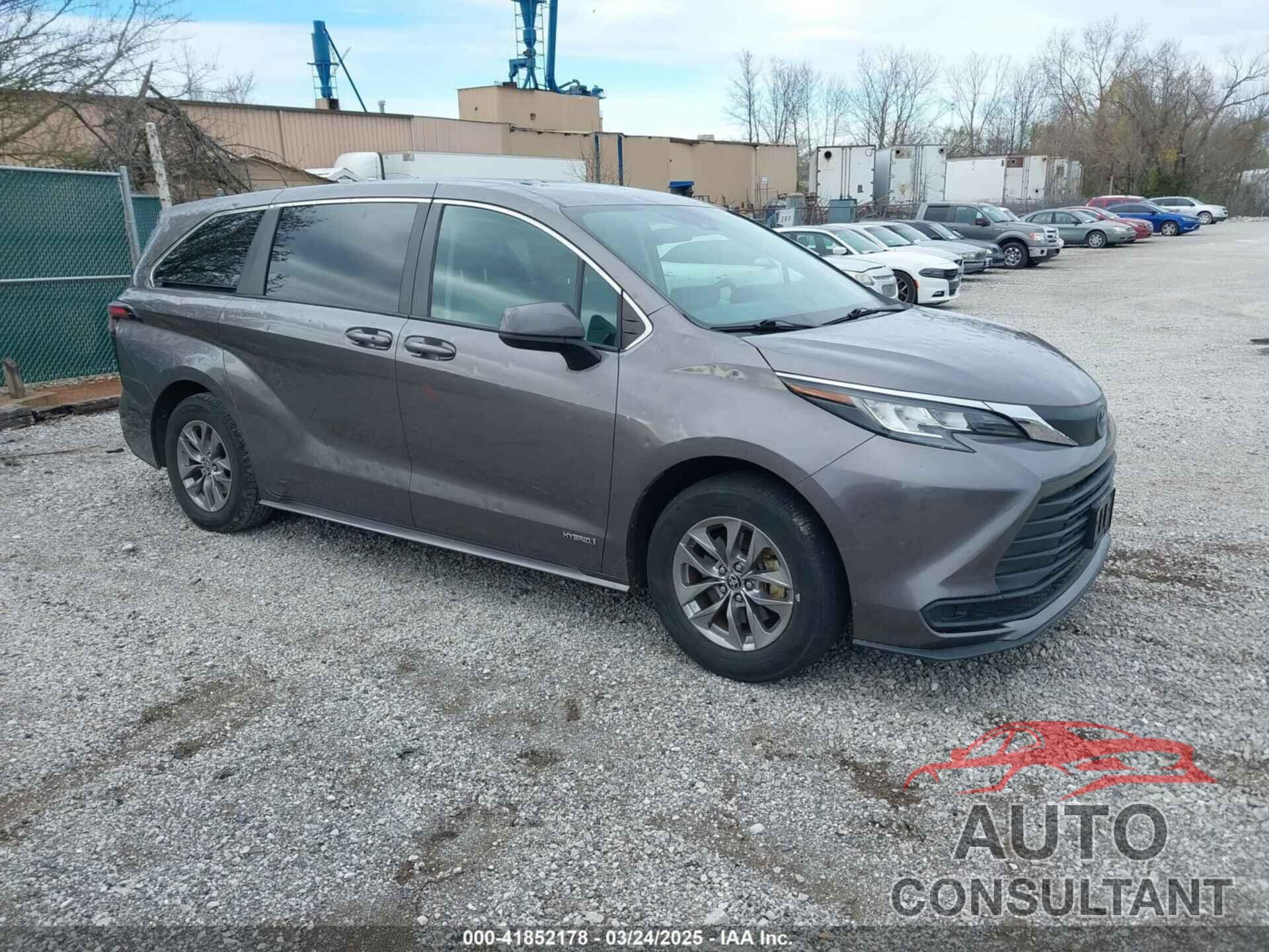 TOYOTA SIENNA 2021 - 5TDKRKEC3MS045790