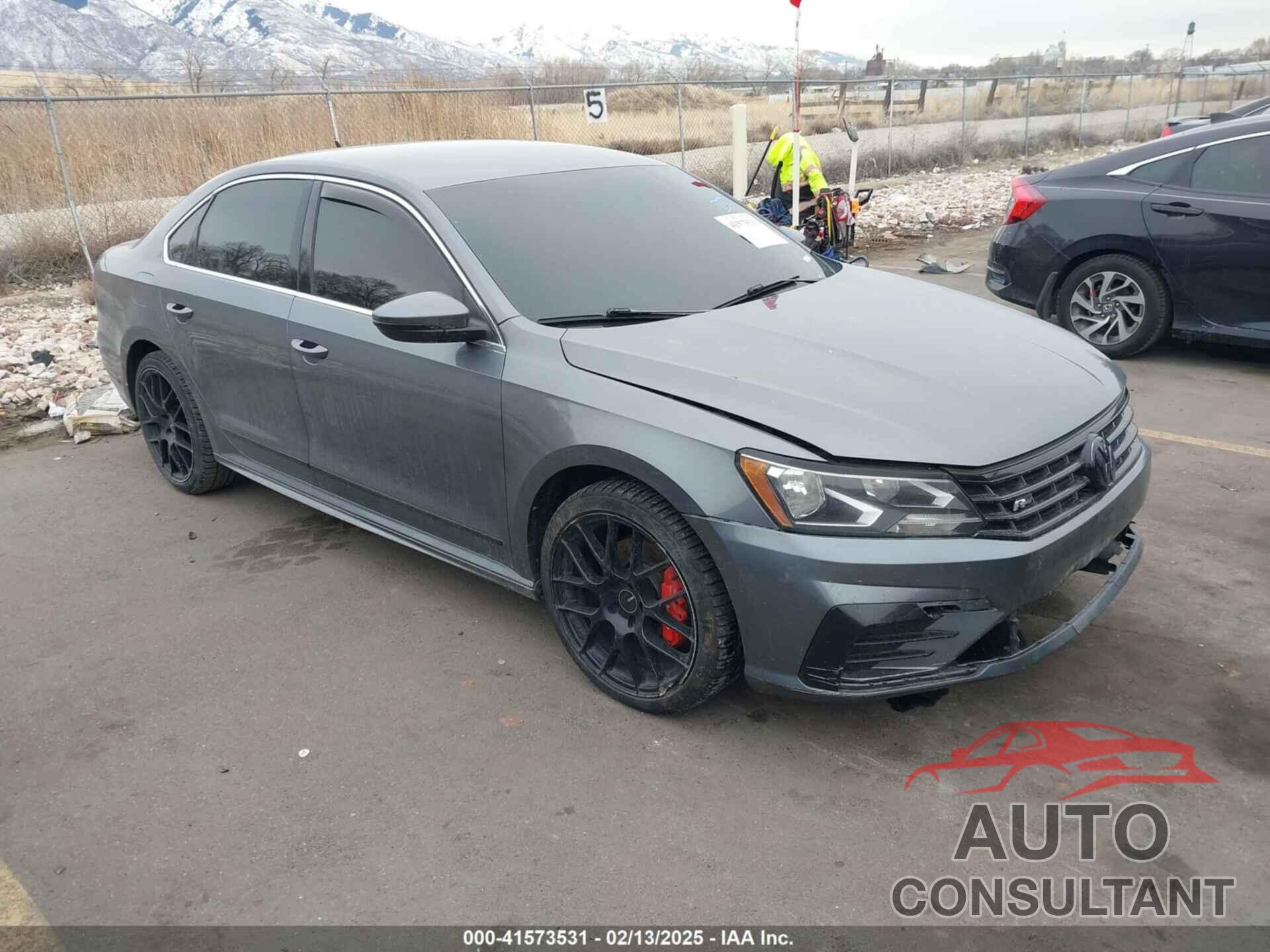 VOLKSWAGEN PASSAT 2016 - 1VWAT7A30GC041358
