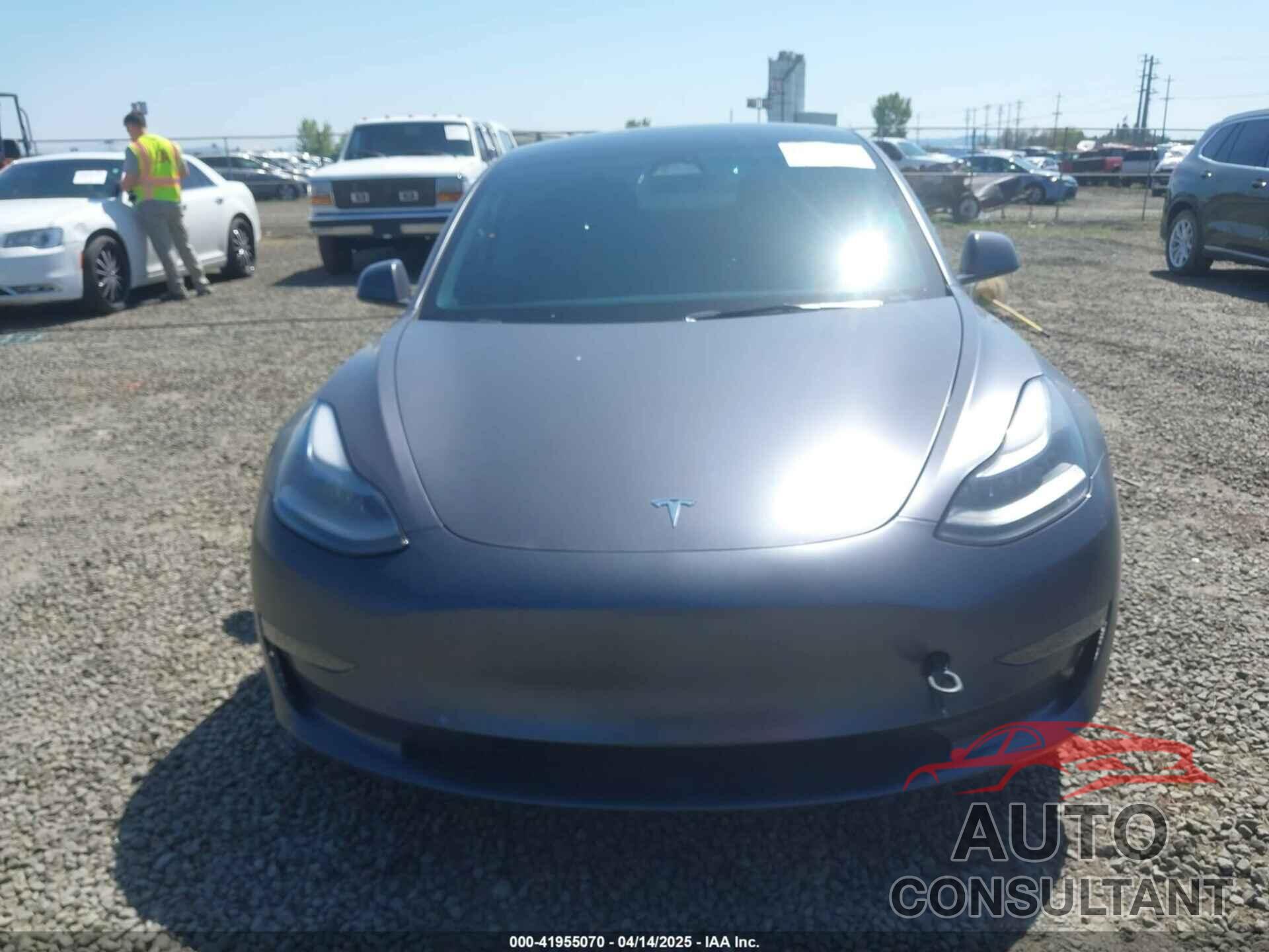 TESLA MODEL 3 2023 - 5YJ3E1EA3PF705831