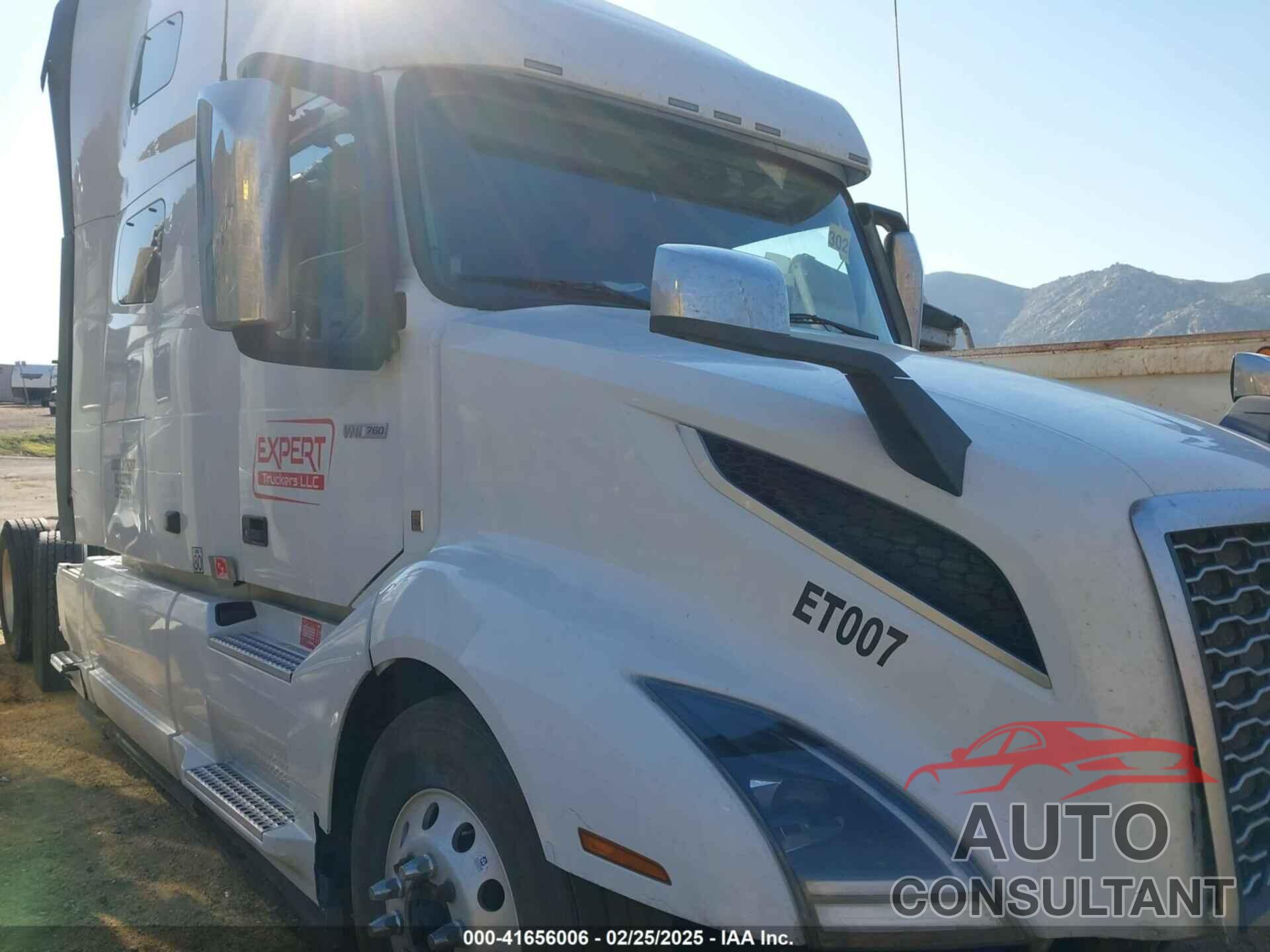 VOLVO VNL 2022 - 4V4NC9EH3NN309749