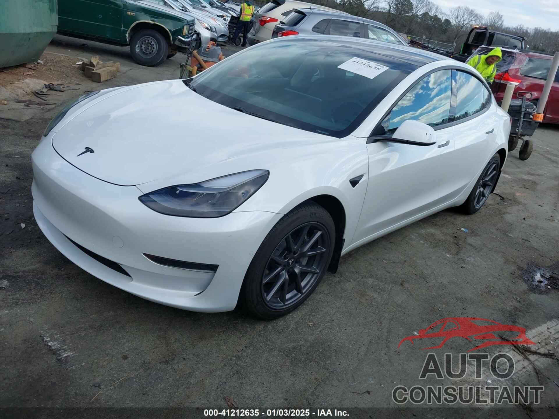 TESLA MODEL 3 2021 - 5YJ3E1EA8MF977447