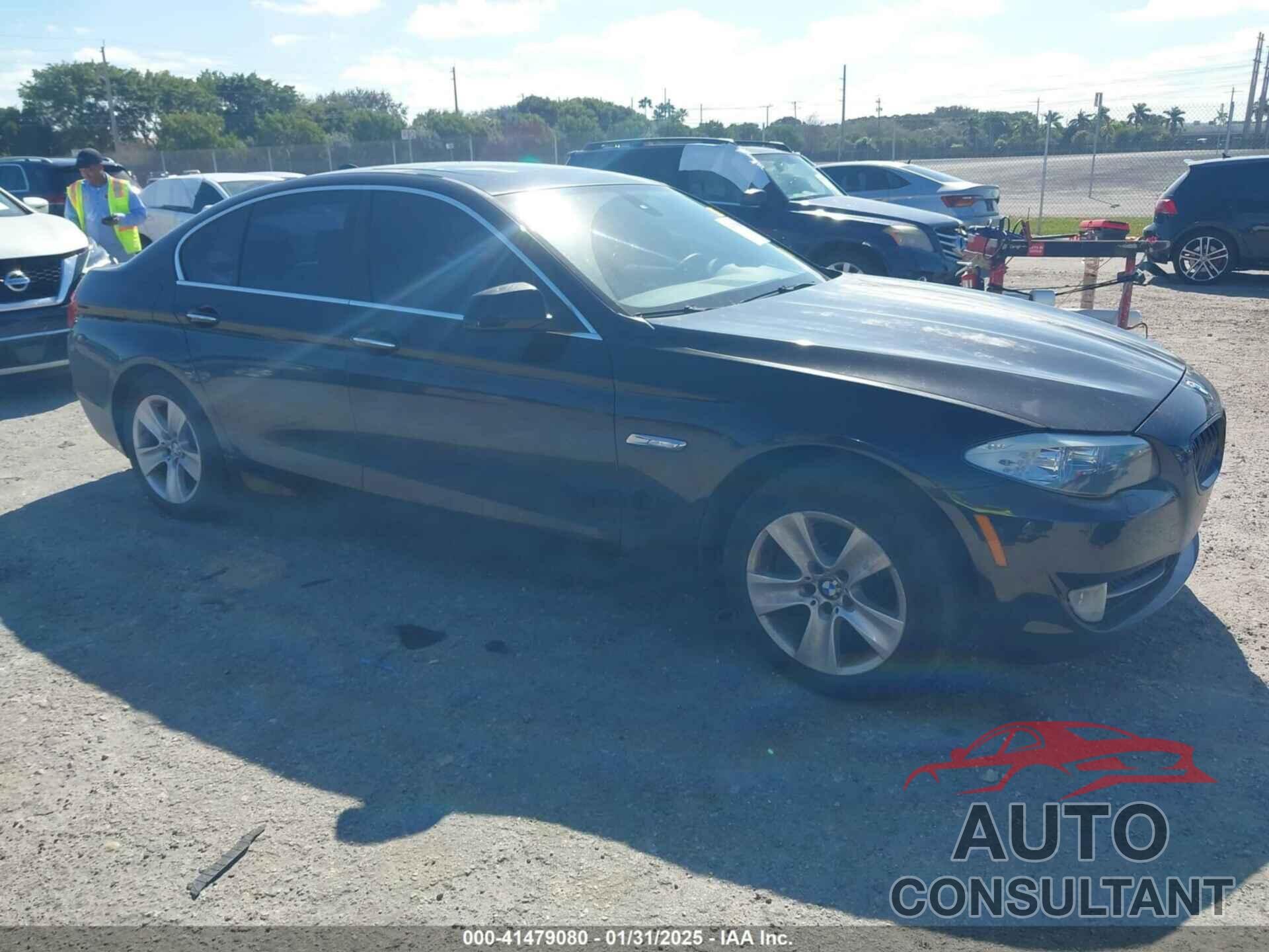 BMW 528I 2012 - WBAXH5C50CDW04430