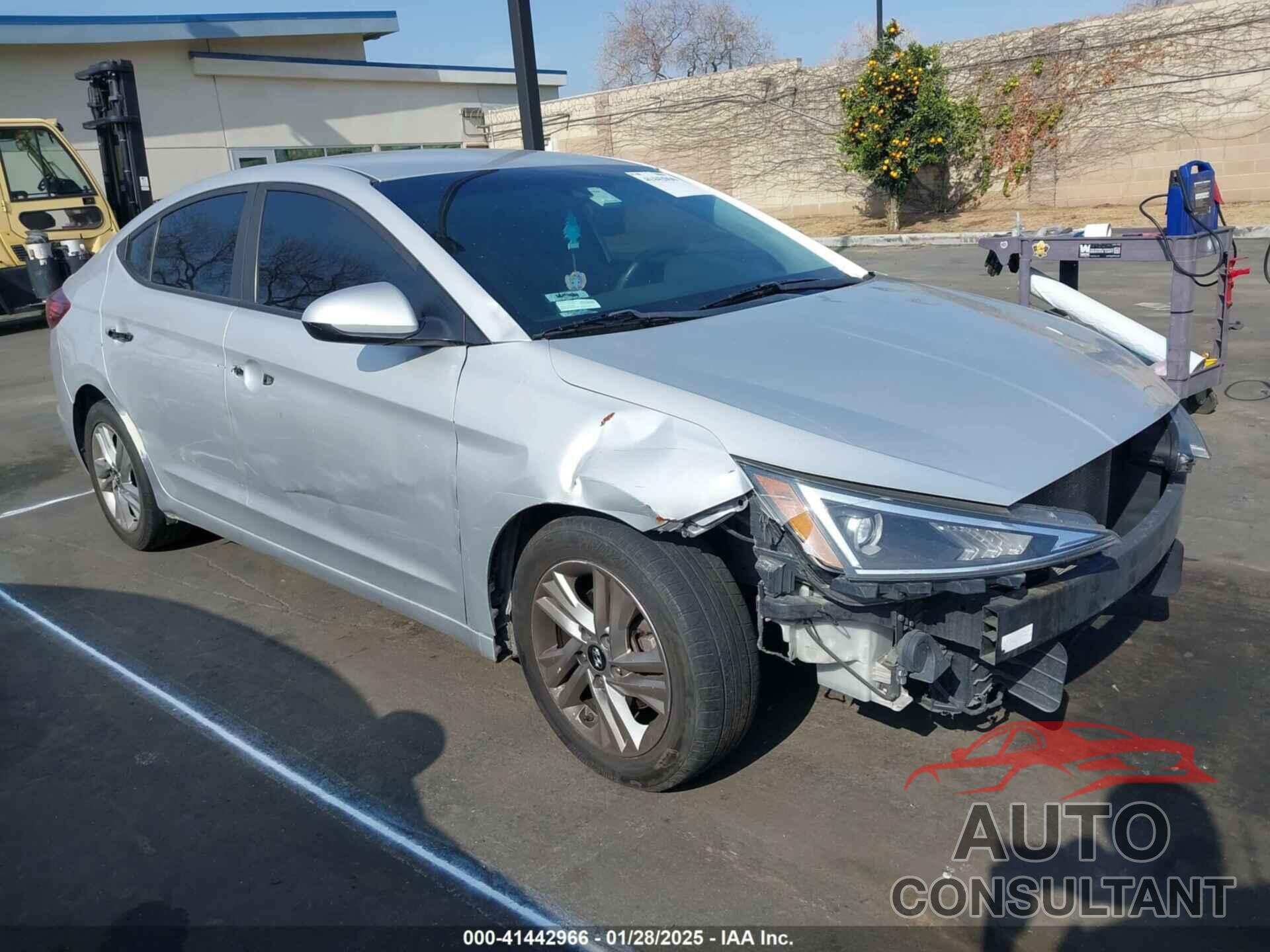 HYUNDAI ELANTRA 2019 - 5NPD84LF6KH496185