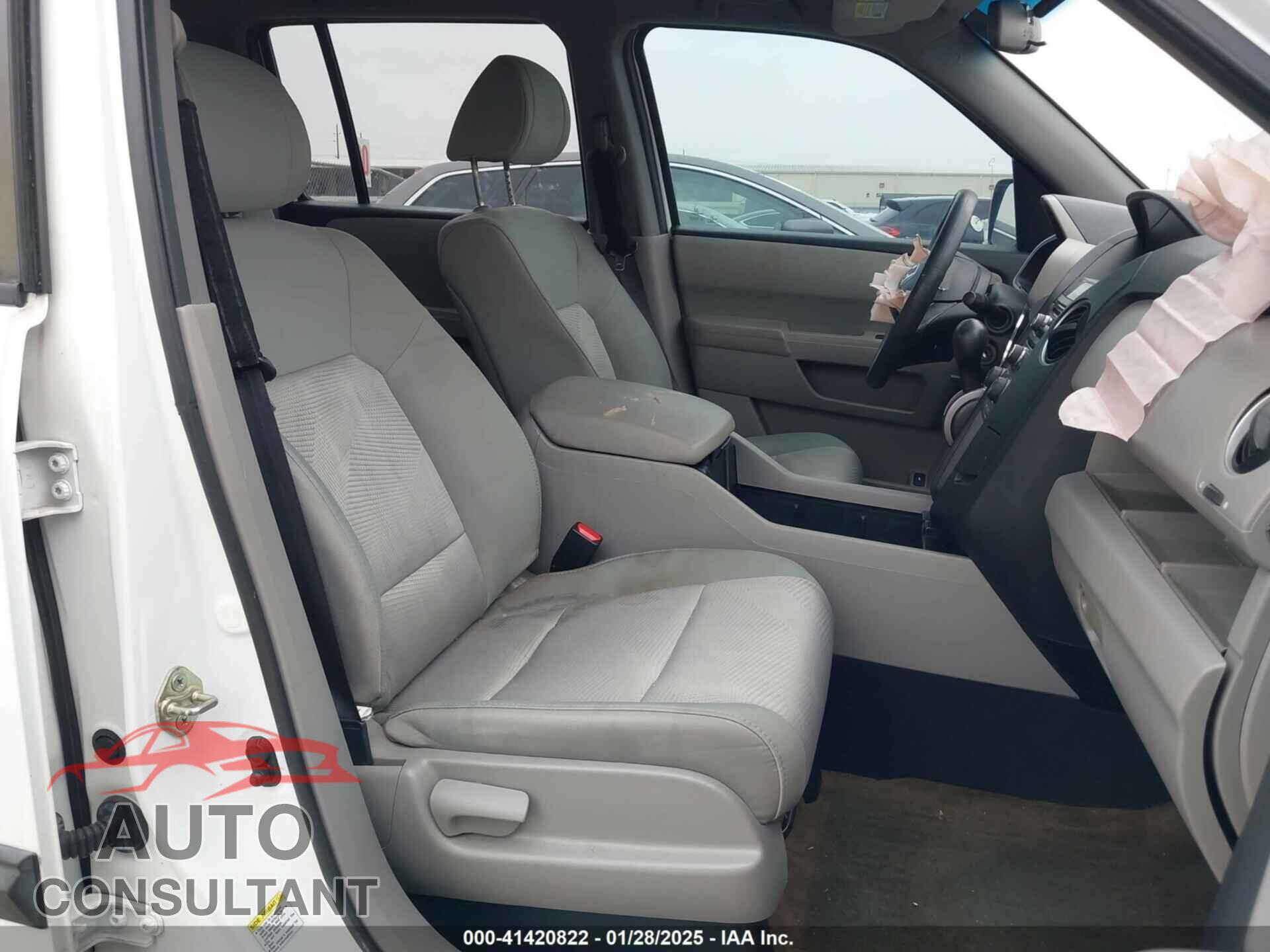 HONDA PILOT 2014 - 5FNYF3H22EB007209
