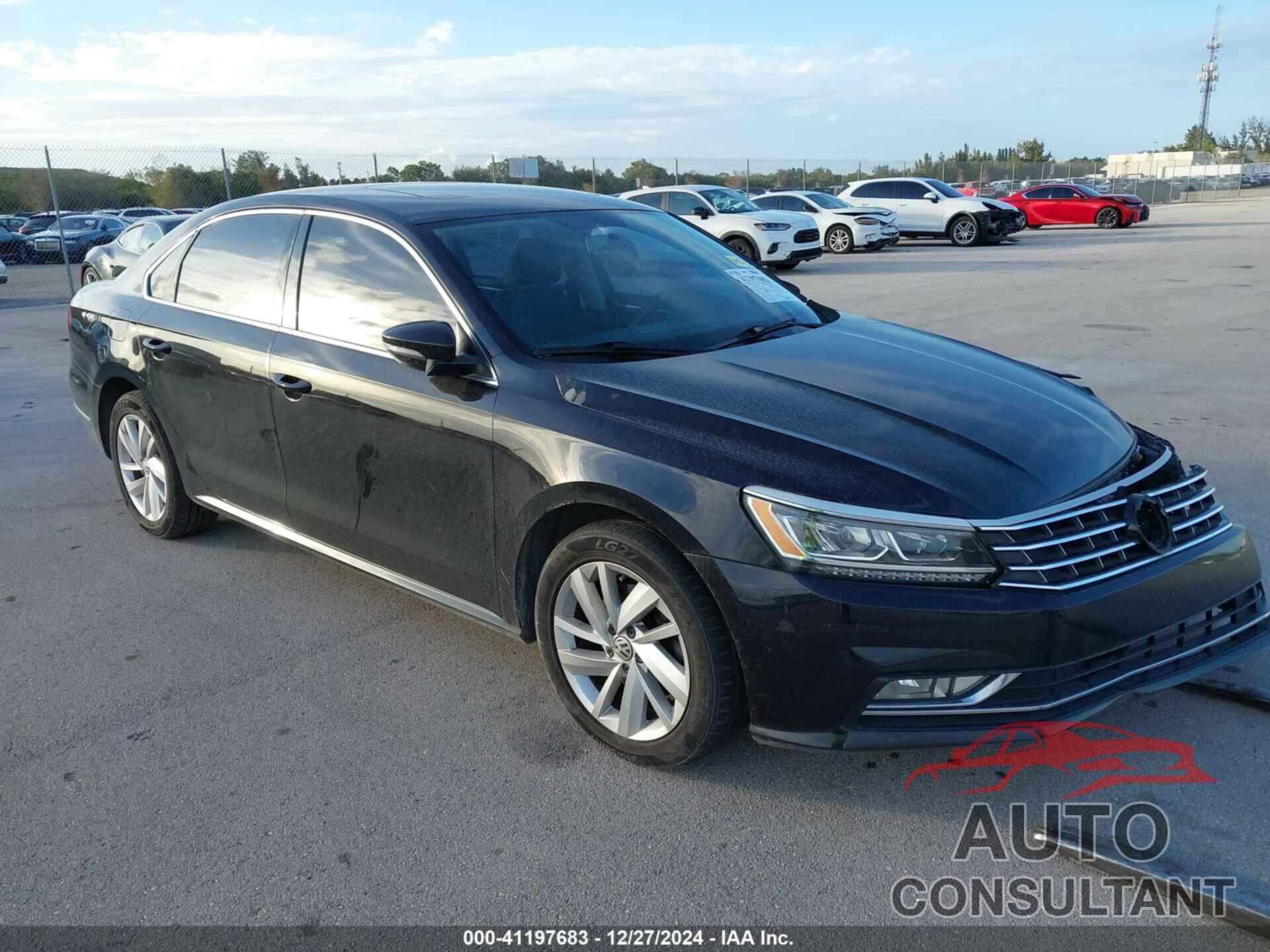 VOLKSWAGEN PASSAT 2018 - 1VWBA7A39JC002785