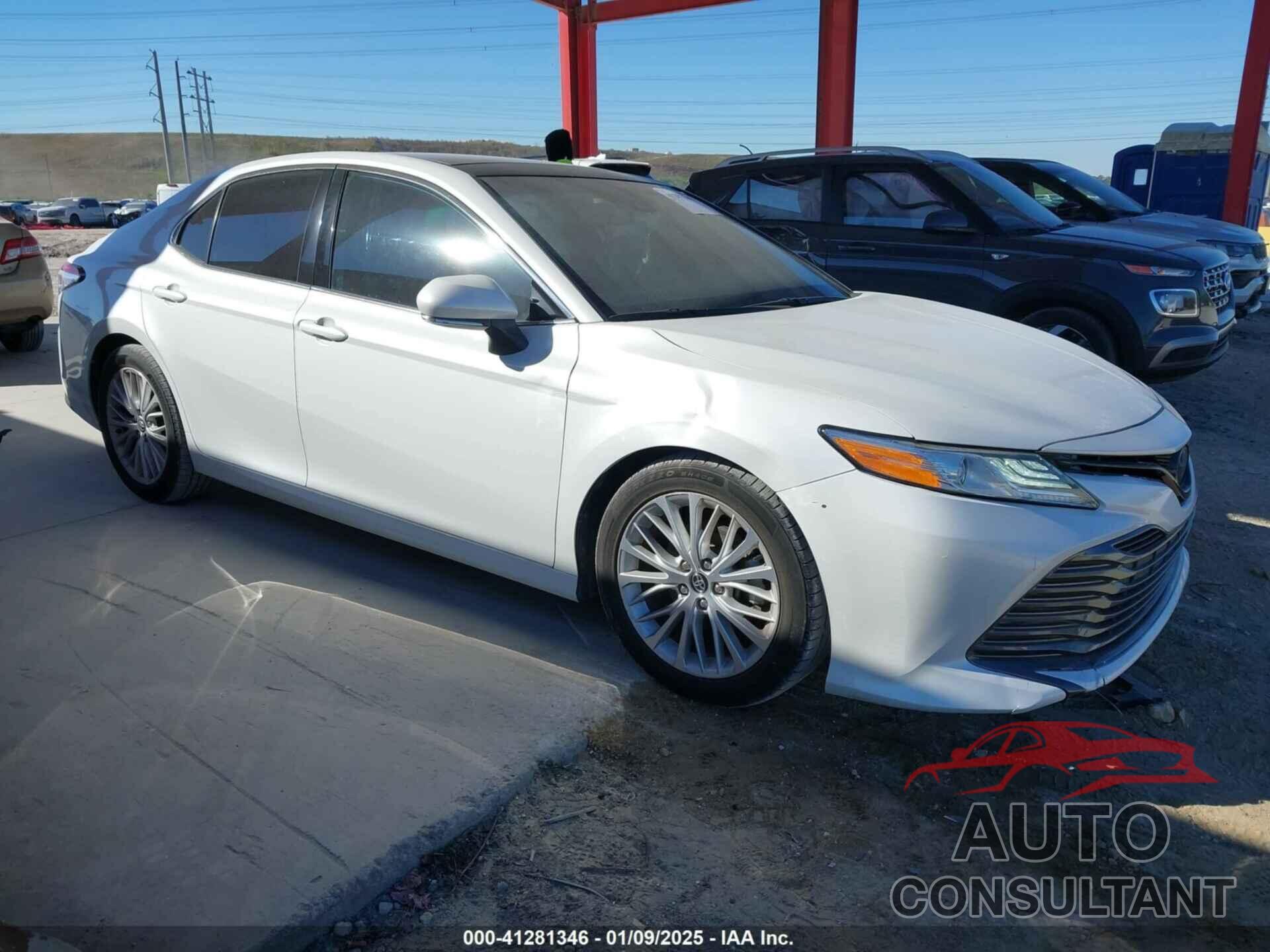TOYOTA CAMRY 2020 - 4T1F11AKXLU337586