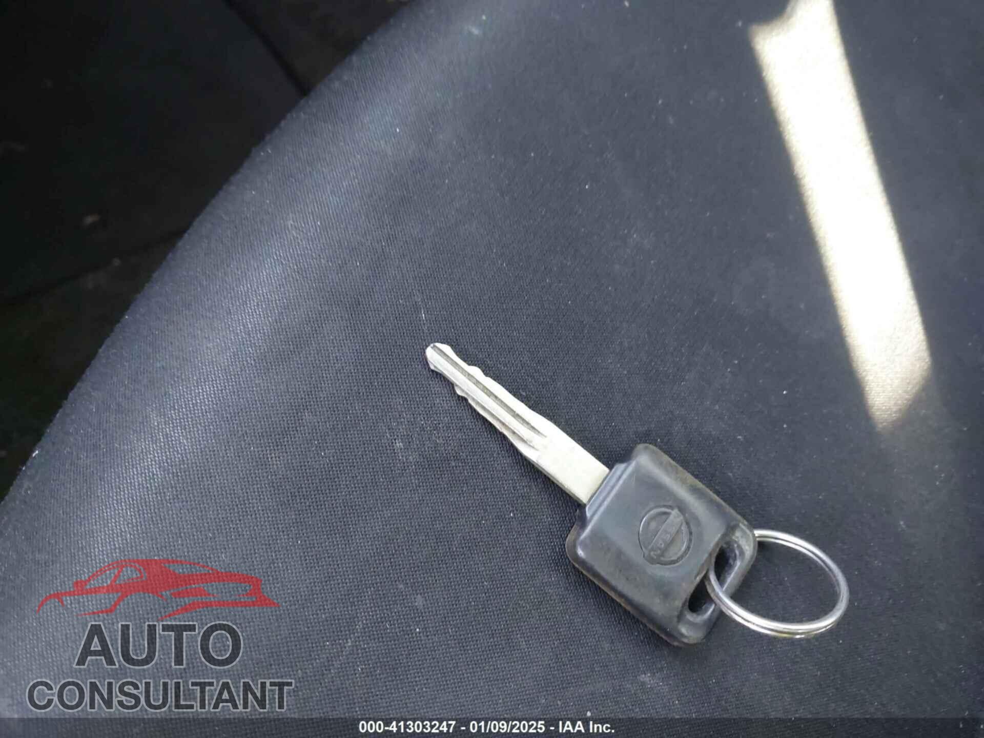 NISSAN VERSA 2019 - 3N1CN7AP3KL825963