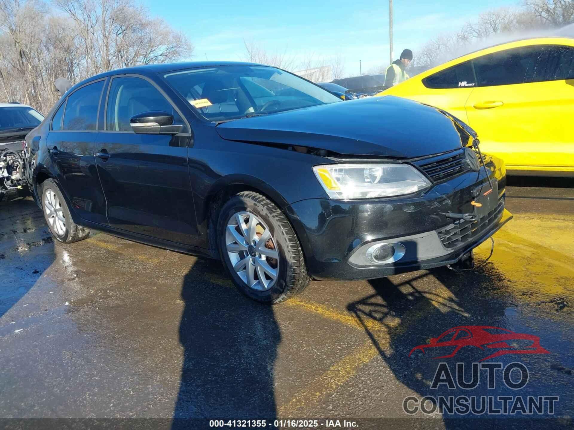 VOLKSWAGEN JETTA 2011 - 3VWBX7AJ7BM017265