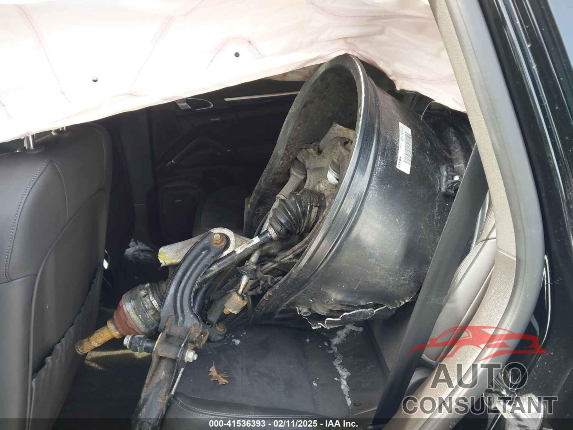 PORSCHE CAYENNE 2017 - WP1AA2A24HKA81855