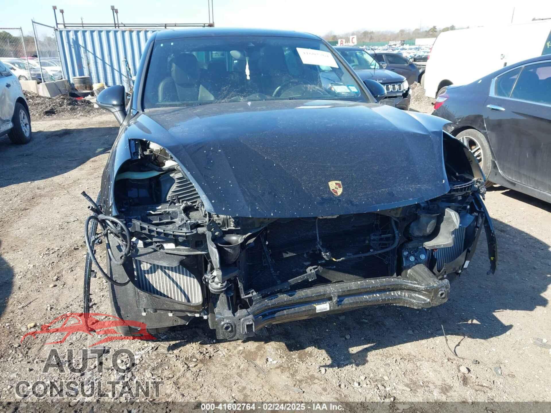 PORSCHE CAYENNE 2016 - WP1AD2A28GLA72477