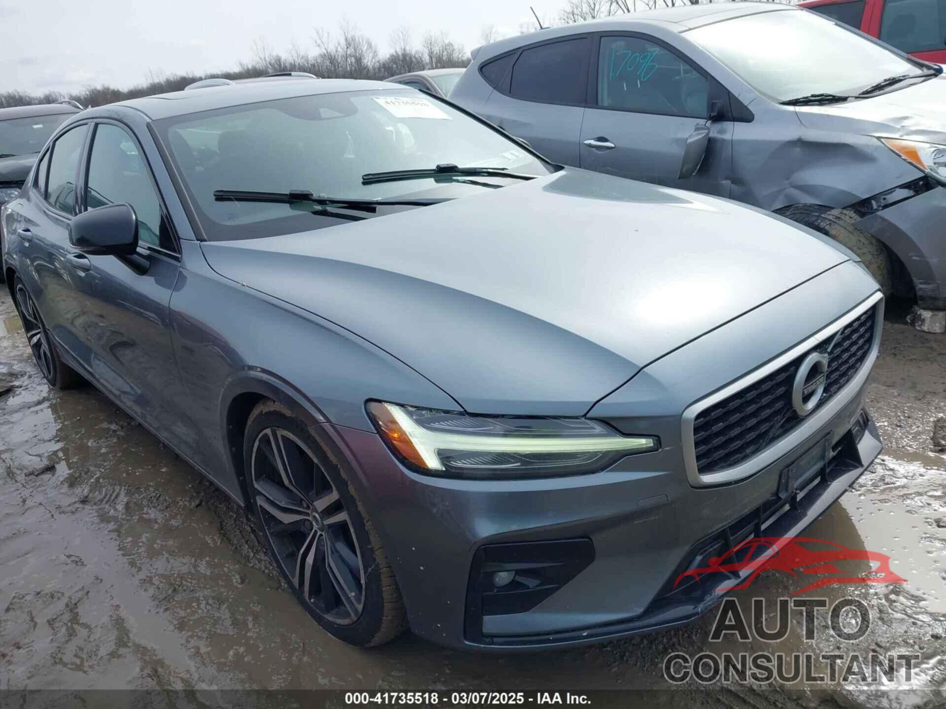 VOLVO S60 2019 - 7JRA22TM8KG015320