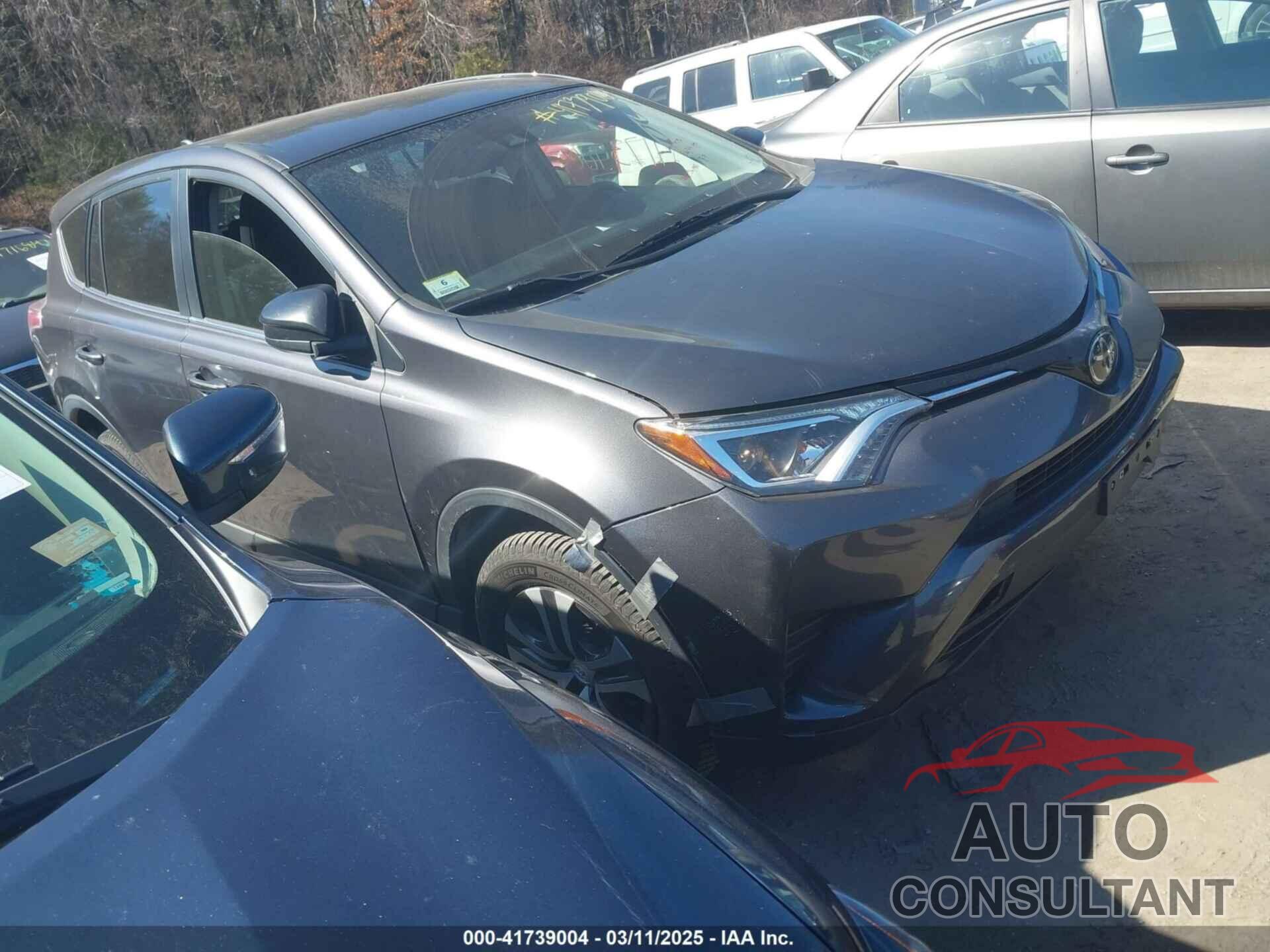 TOYOTA RAV4 2018 - JTMBFREV1JJ721049