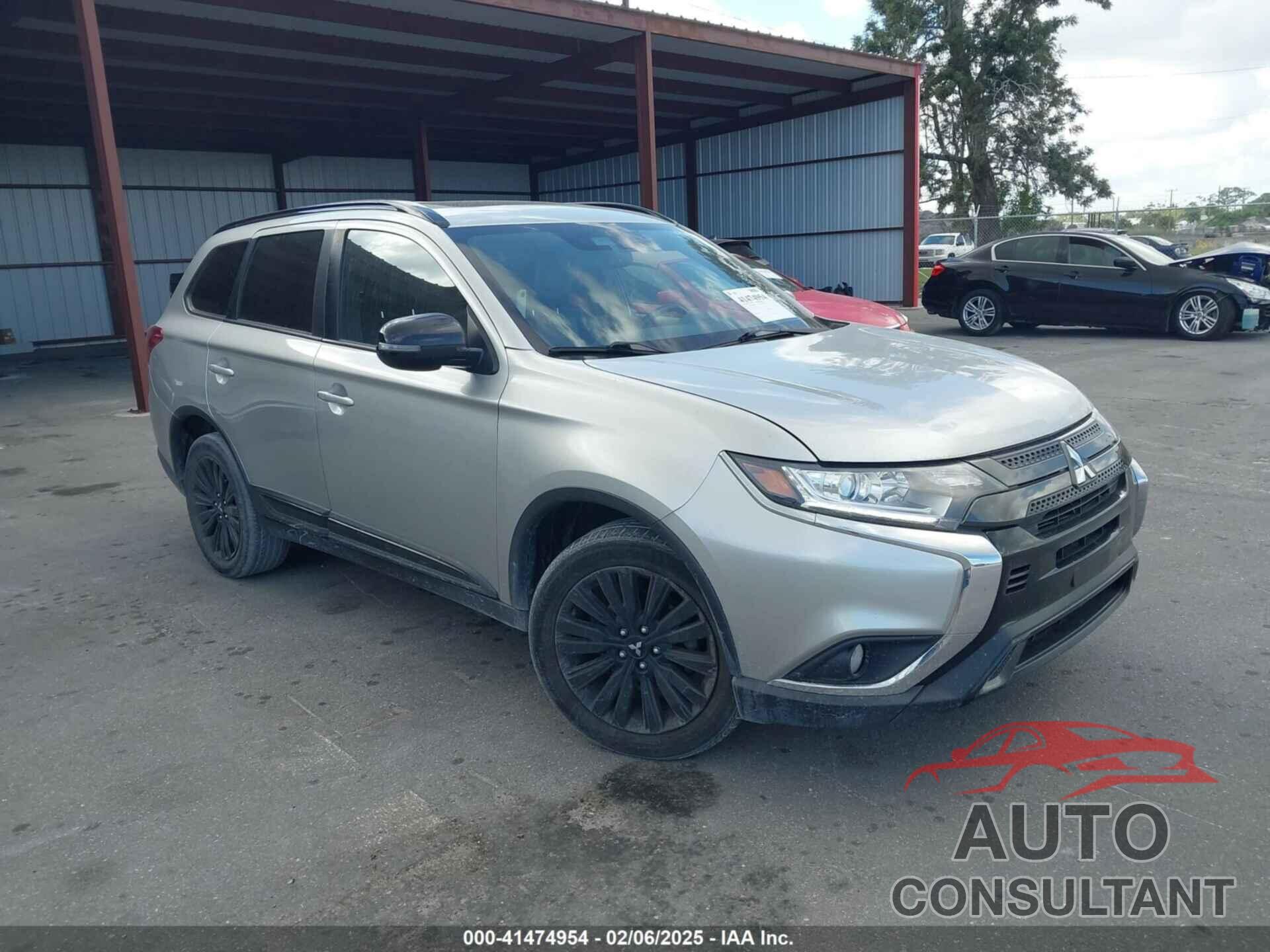 MITSUBISHI OUTLANDER 2020 - JA4AZ3A37LZ042888