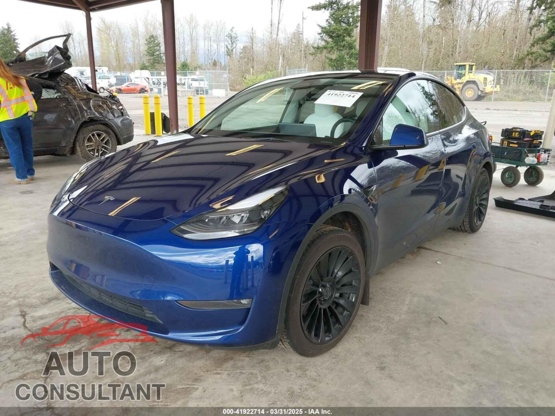 TESLA MODEL Y 2023 - 7SAYGDEEXPF621397
