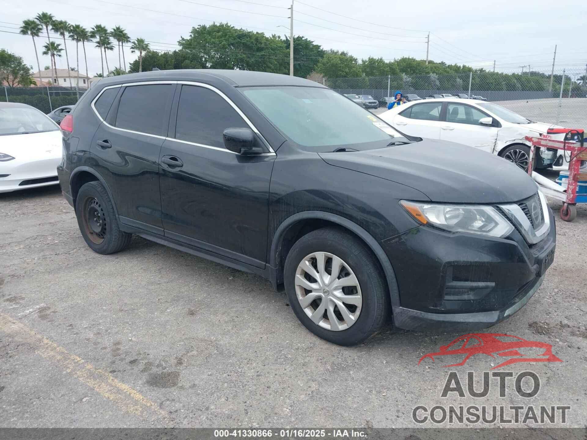 NISSAN ROGUE 2017 - KNMAT2MT7HP585934