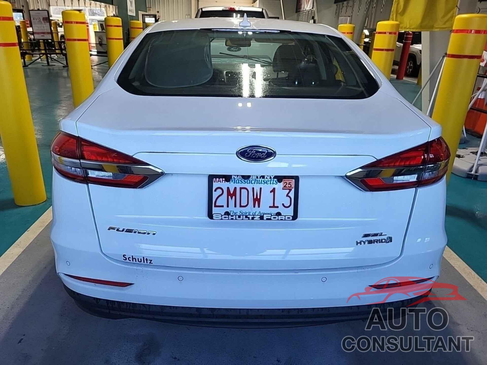 FORD FUSION 2019 - 3FA6P0MU3KR157677