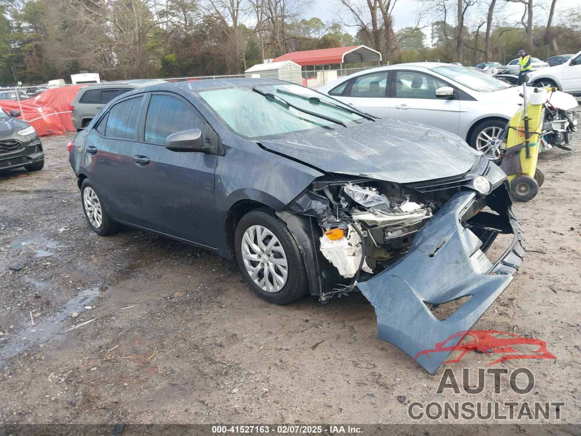 TOYOTA COROLLA 2018 - 5YFBURHE0JP753603