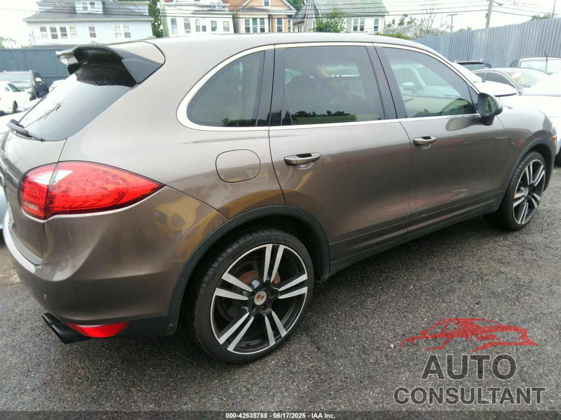 PORSCHE CAYENNE 2012 - WP1AA2A23CLA06583