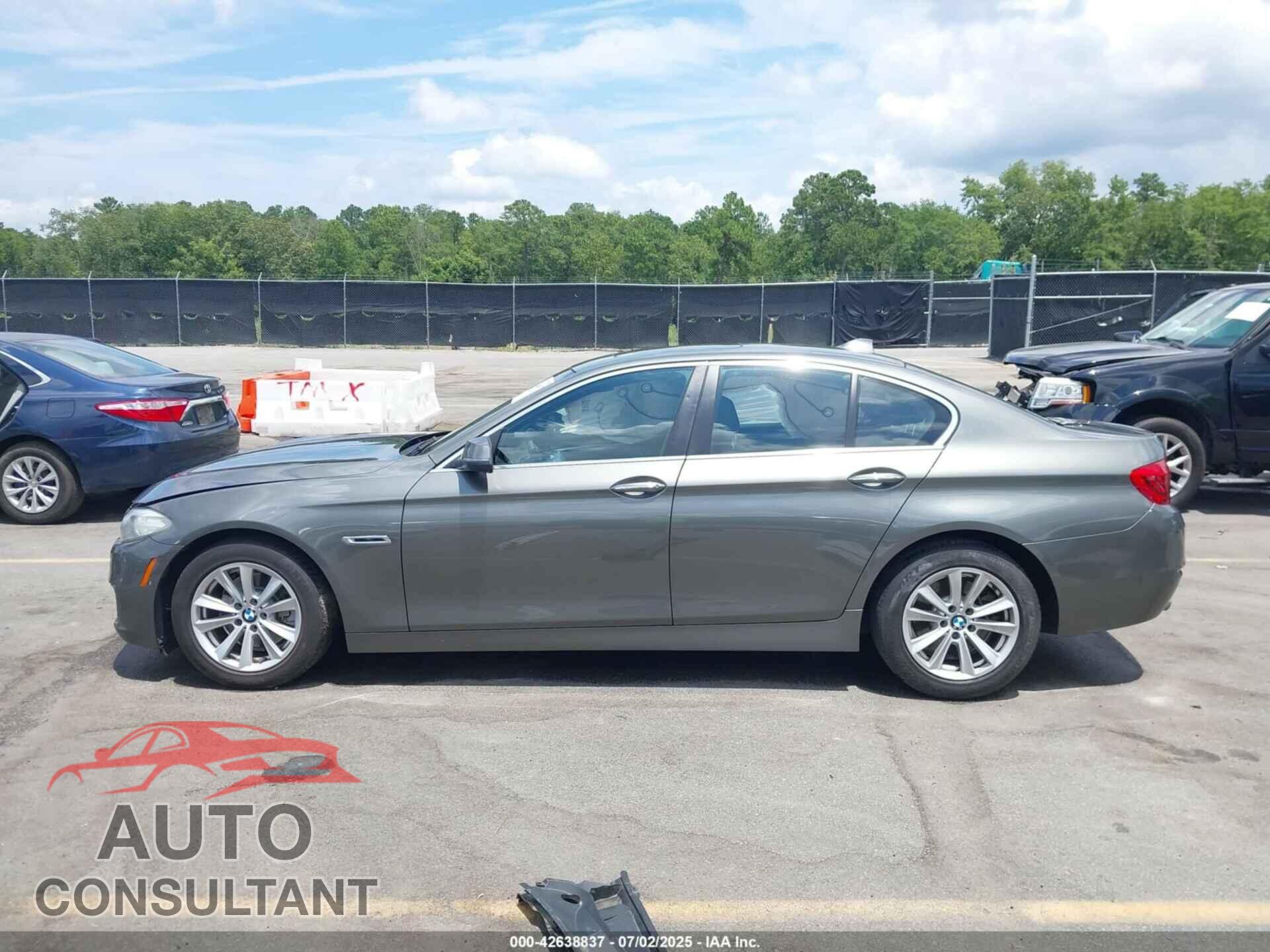 BMW 528I 2014 - WBA5A5C57ED501617