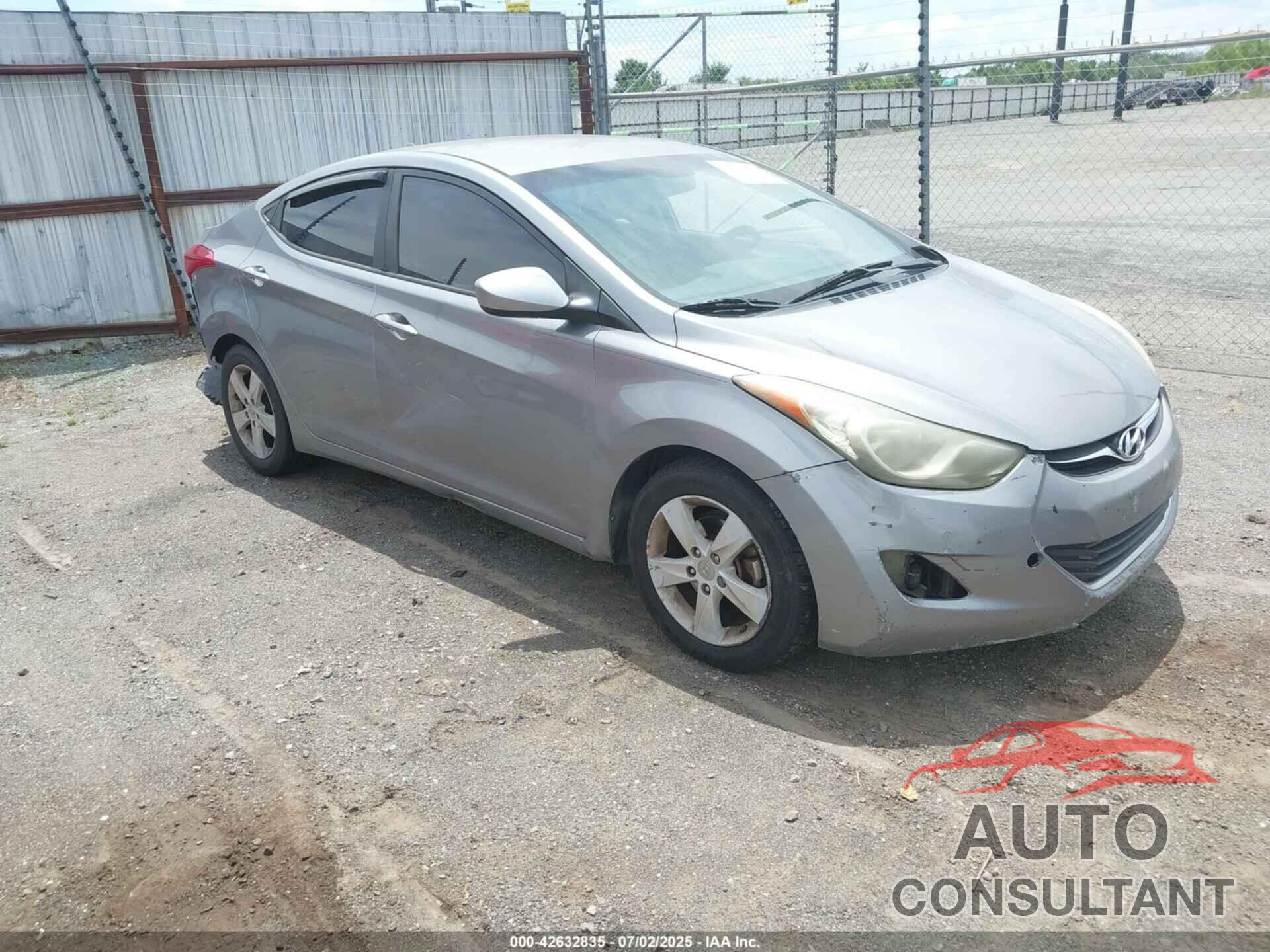 HYUNDAI ELANTRA 2013 - KMHDH4AE9DU016428