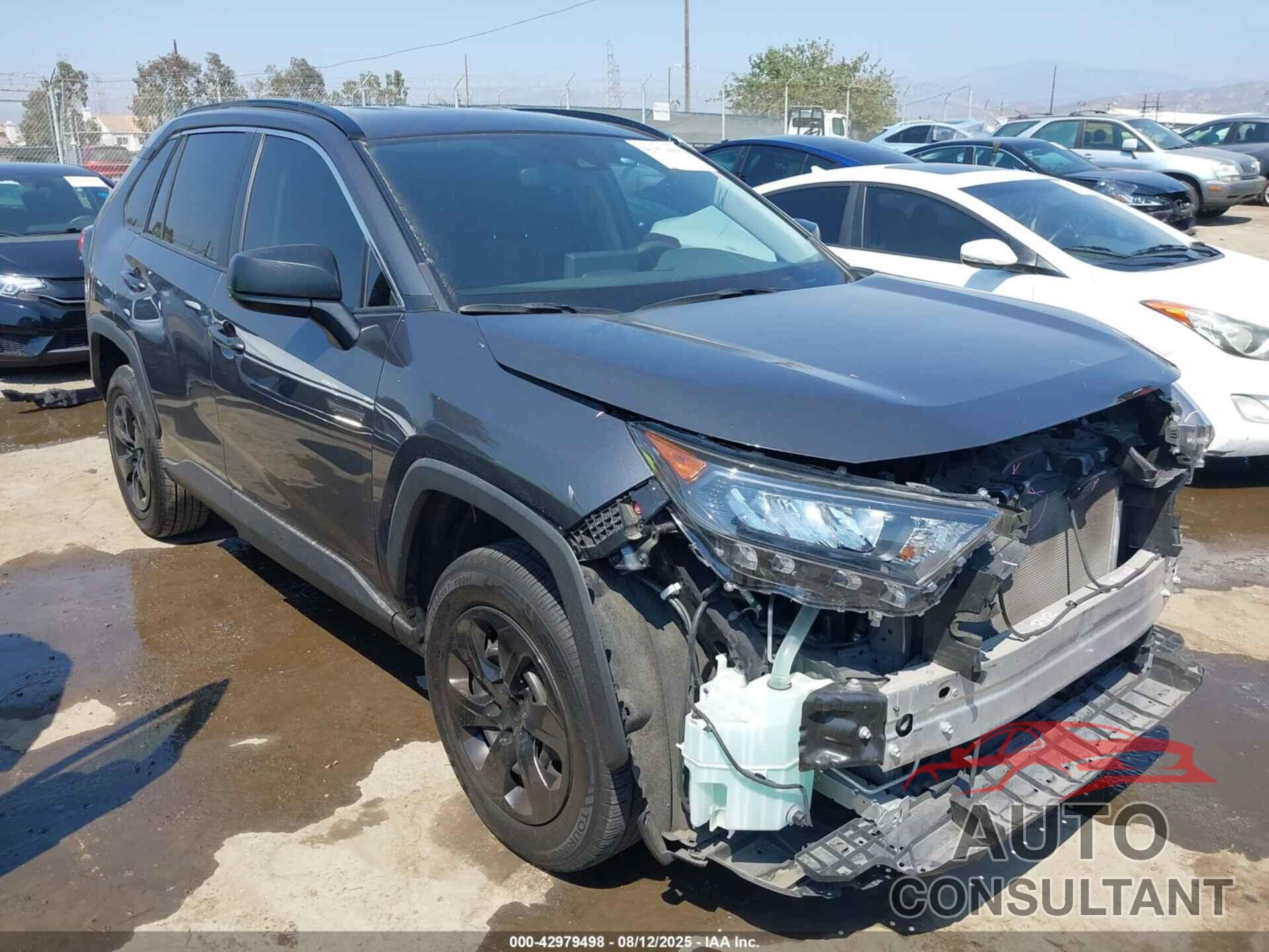 TOYOTA RAV4 2019 - JTMH1RFVXKJ010457