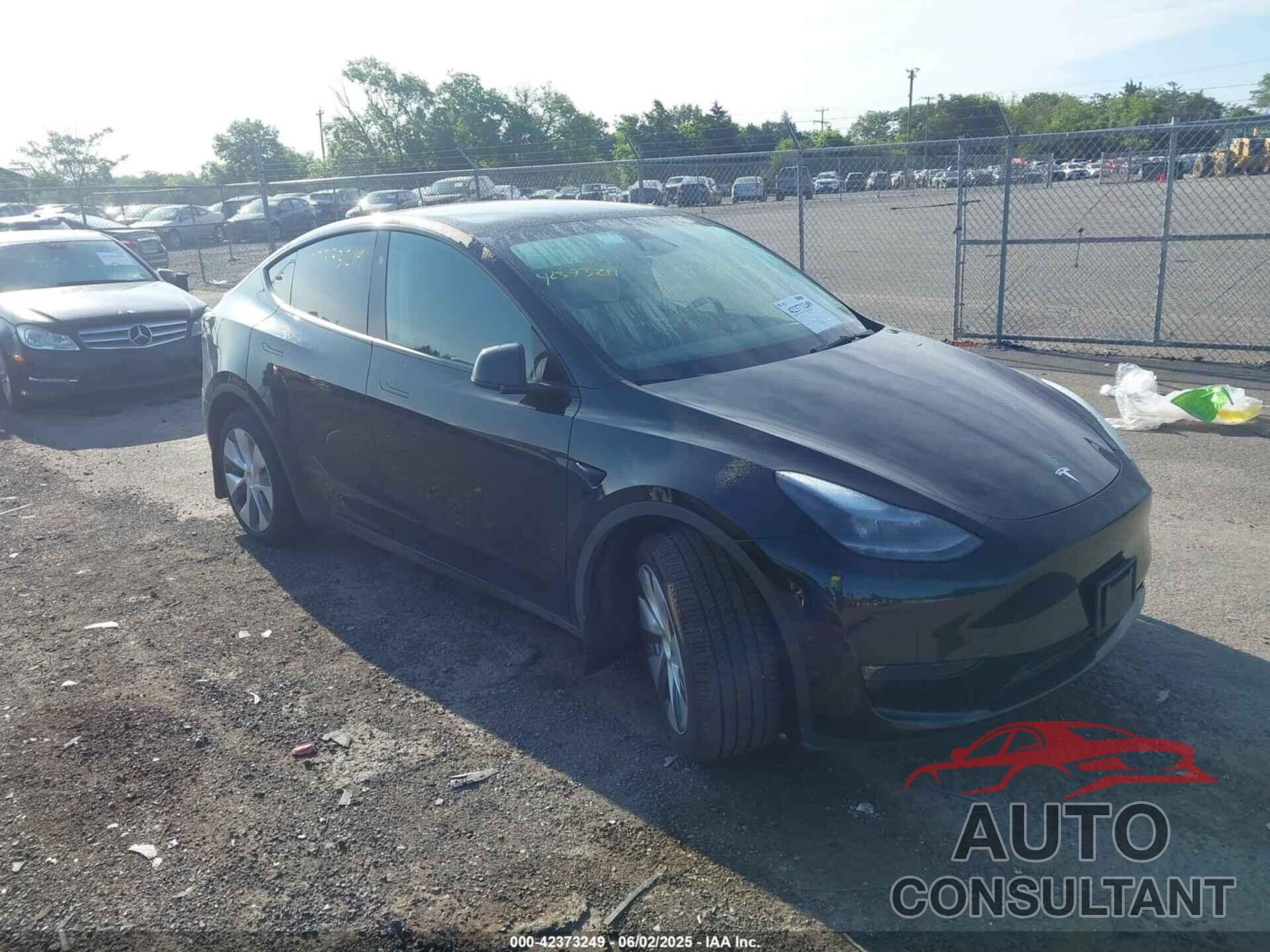 TESLA MODEL Y 2023 - 7SAYGDEE9PA198258