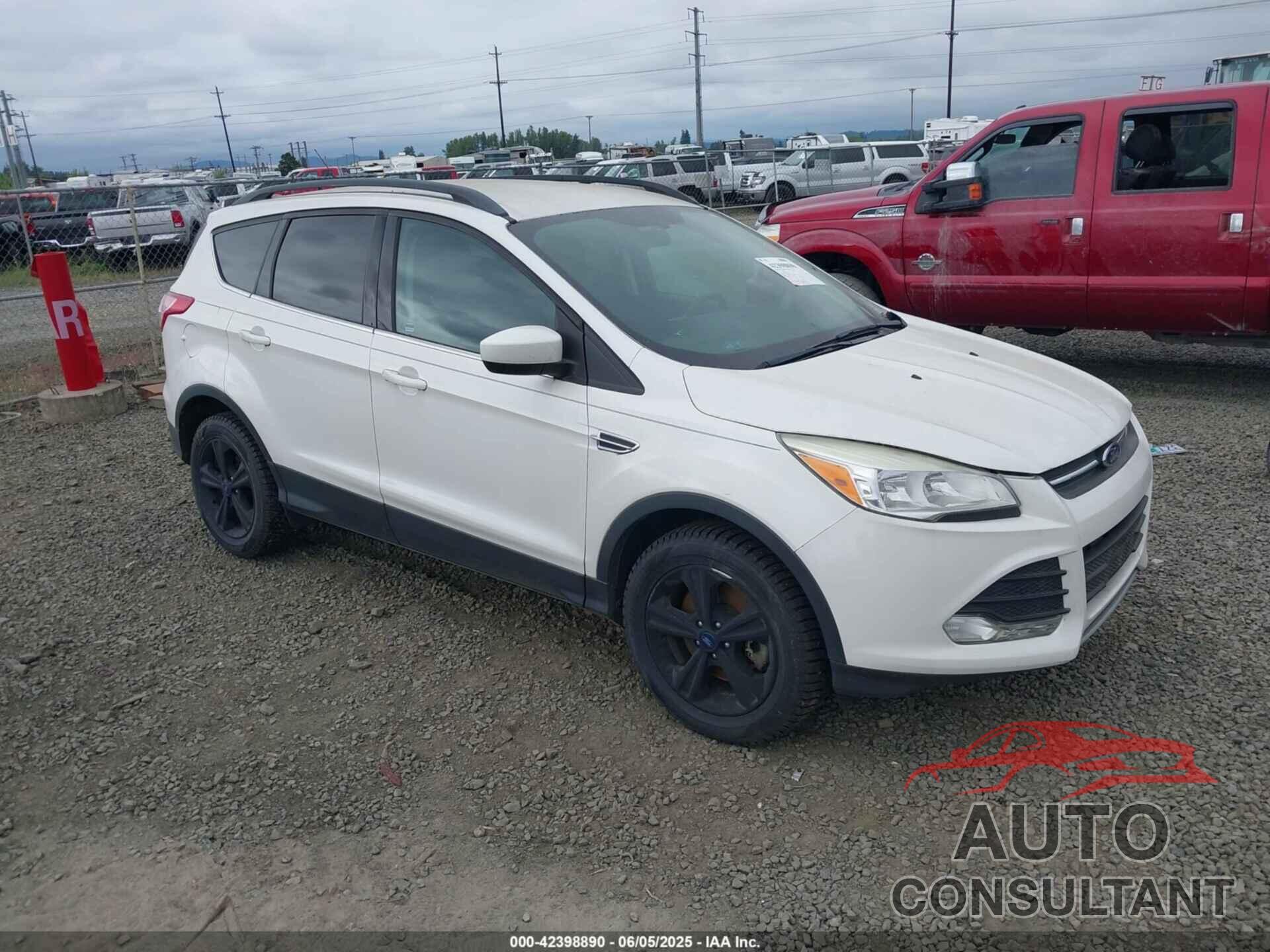 FORD ESCAPE 2014 - 1FMCU9GX4EUB09341