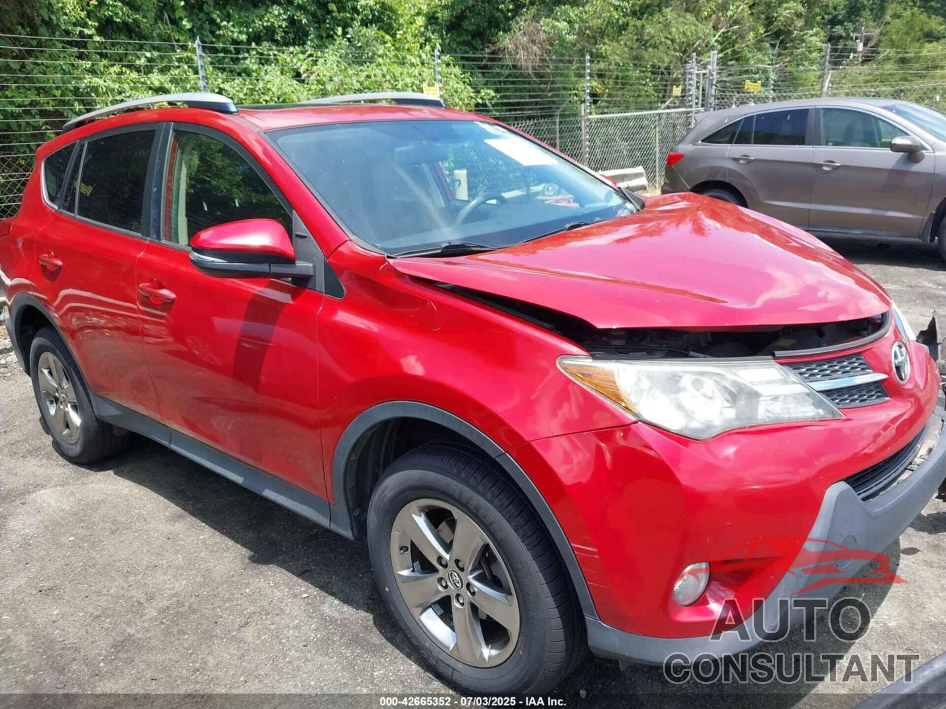 TOYOTA RAV4 2015 - JTMRFREV6FD134849