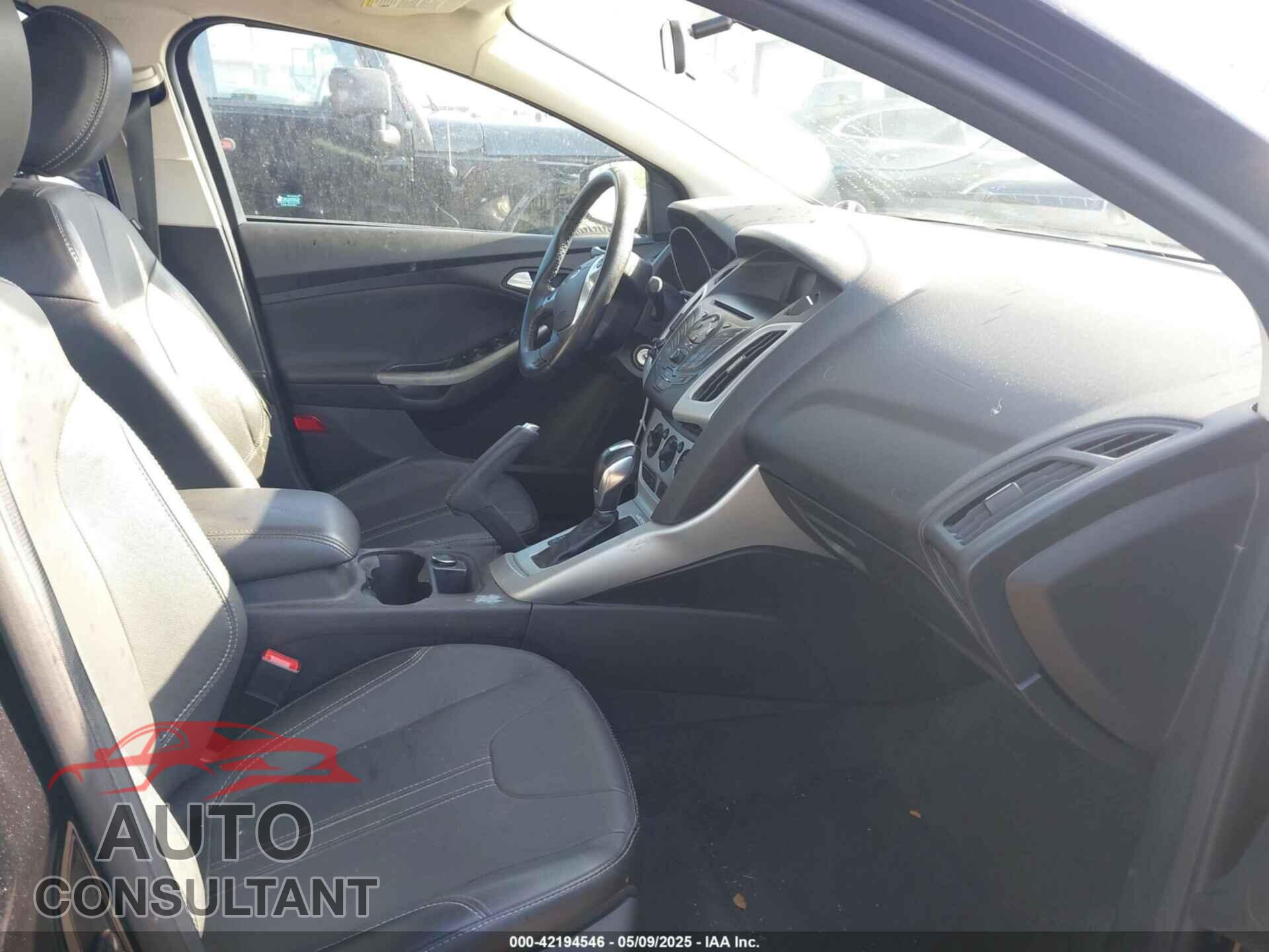 FORD FOCUS 2014 - 1FADP3F22EL198311