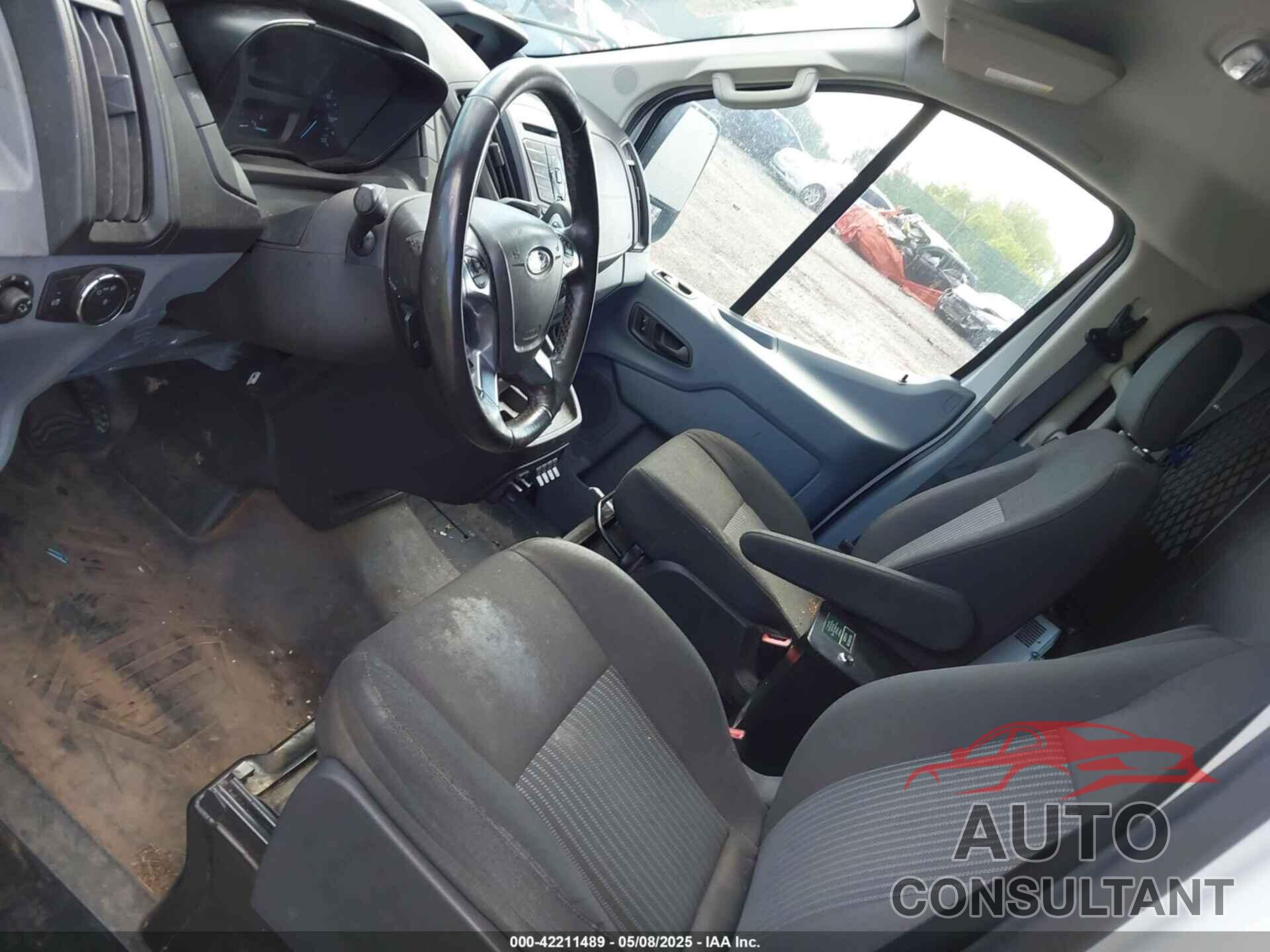 FORD TRANSIT-250 2016 - 1FTYR1YM0GKB55605