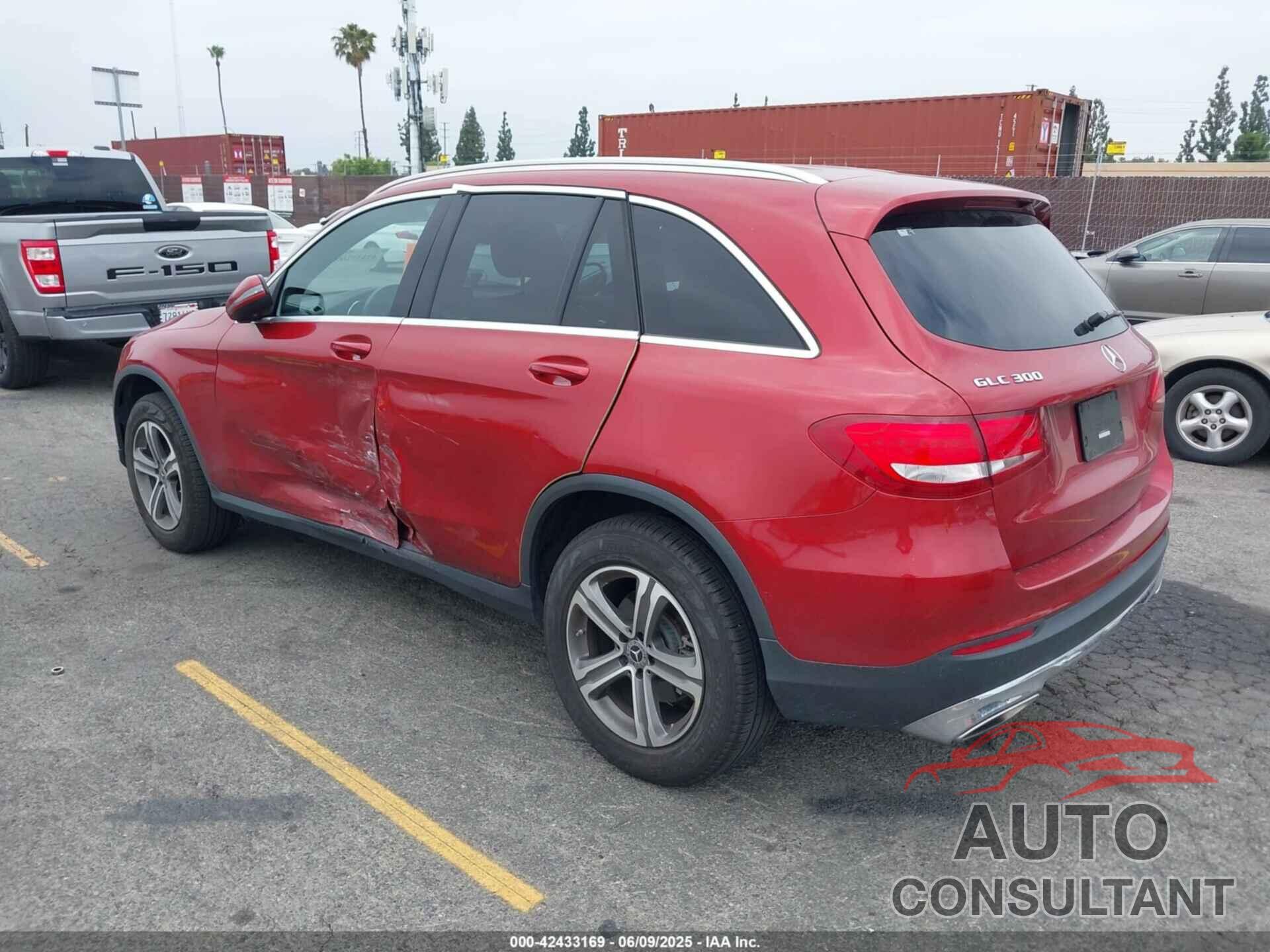 MERCEDES-BENZ GLC 300 2018 - WDC0G4JB6JV081815
