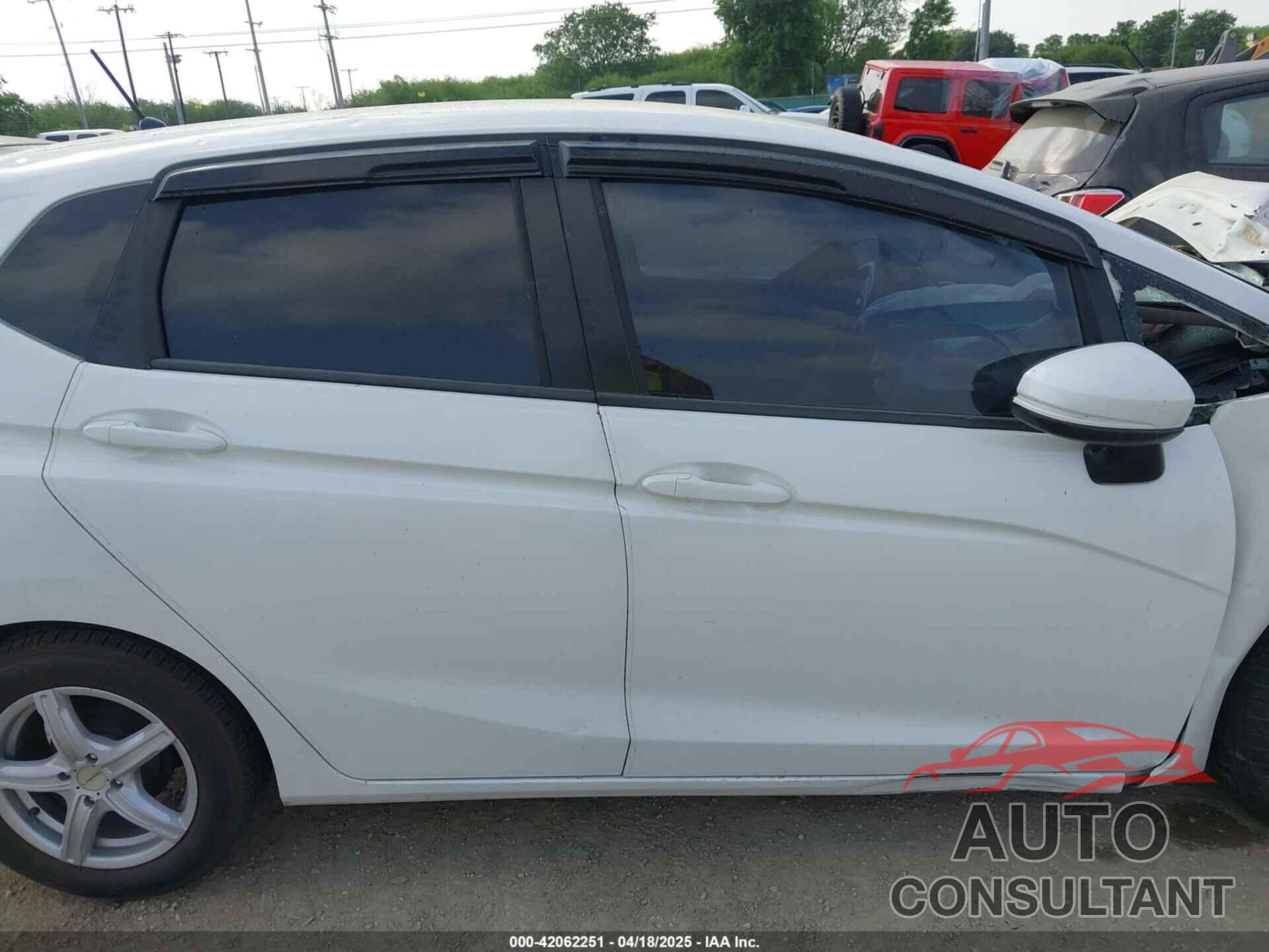 HONDA FIT 2017 - JHMGK5H55HS012374