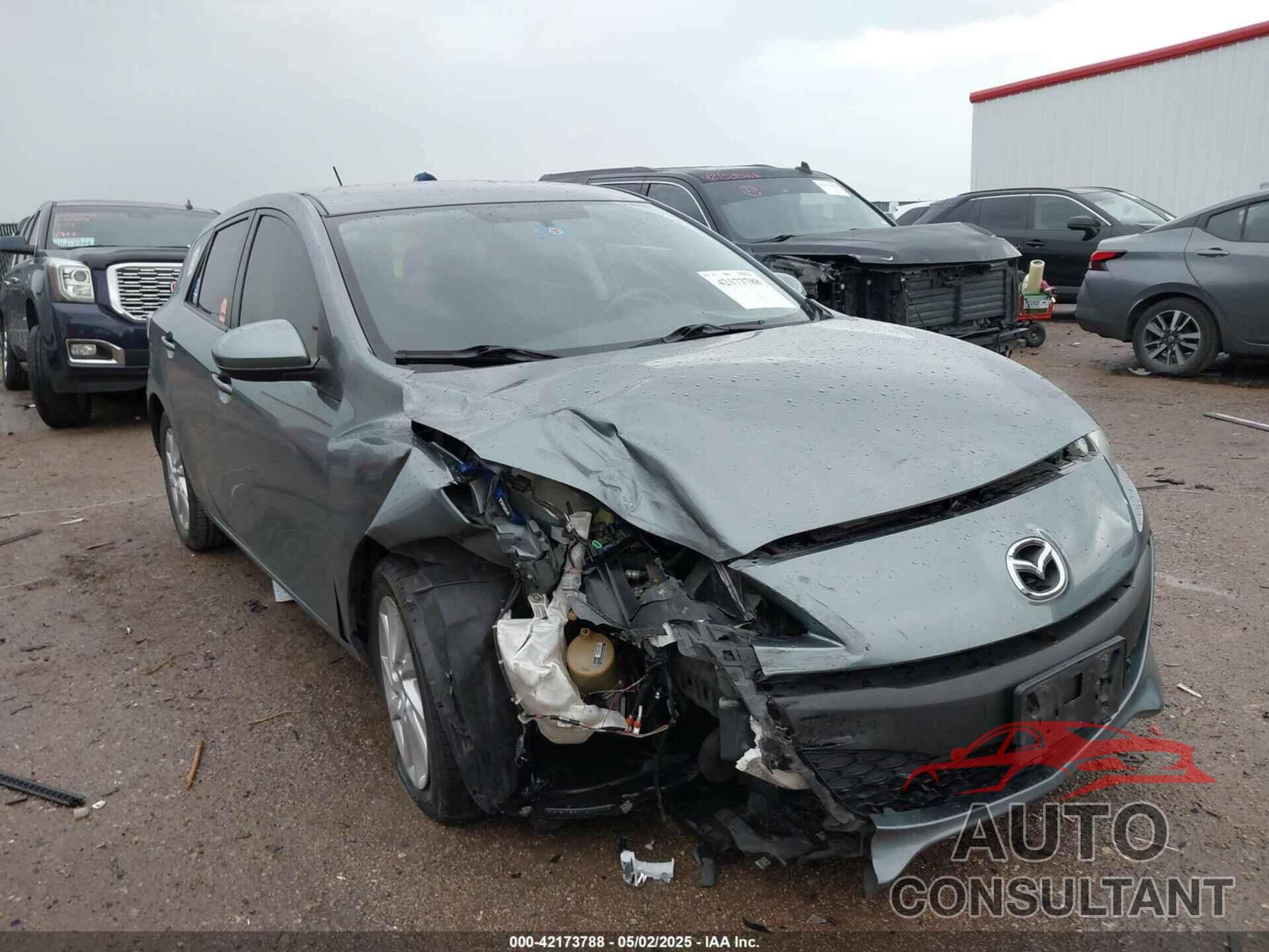 MAZDA MAZDA3 2013 - JM1BL1L72D1812317