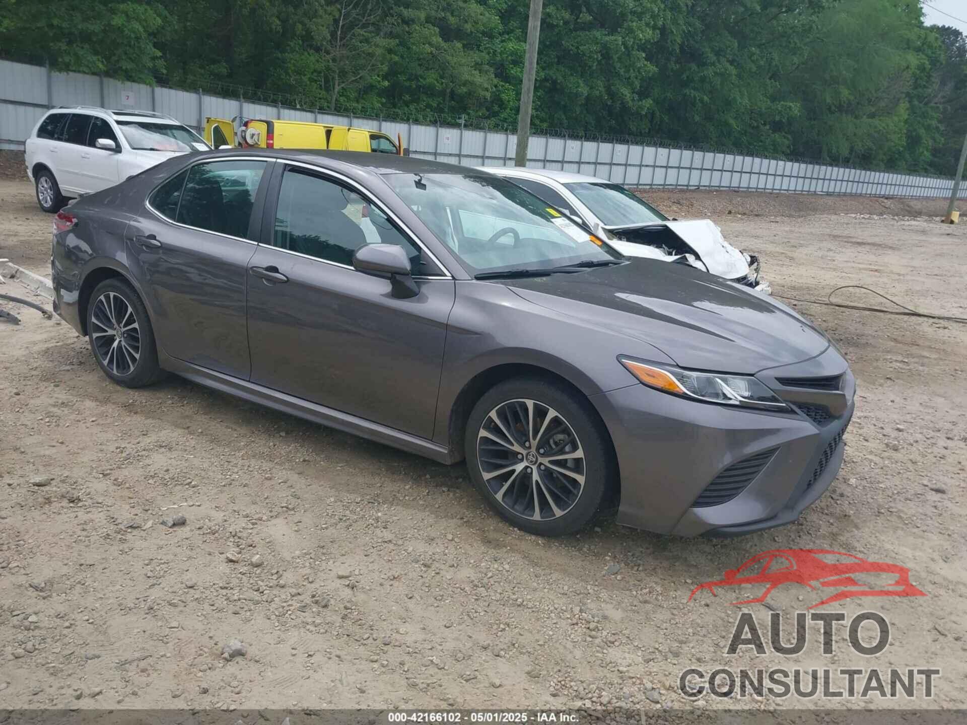 TOYOTA CAMRY 2018 - 4T1B11HK4JU673980