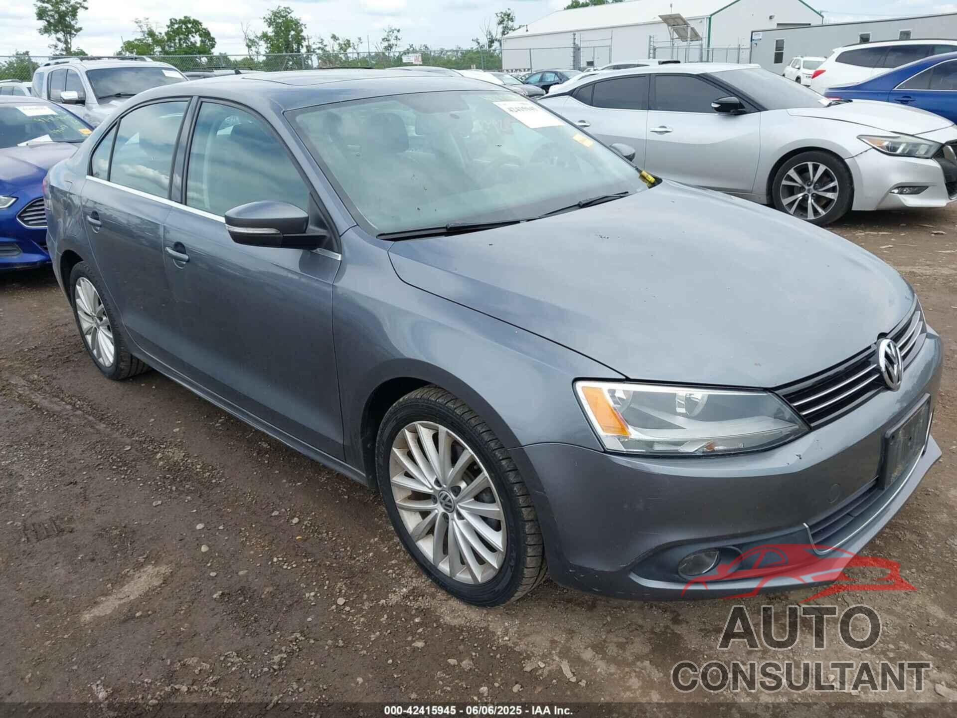 VOLKSWAGEN JETTA 2013 - 3VWLP7AJ8DM400011