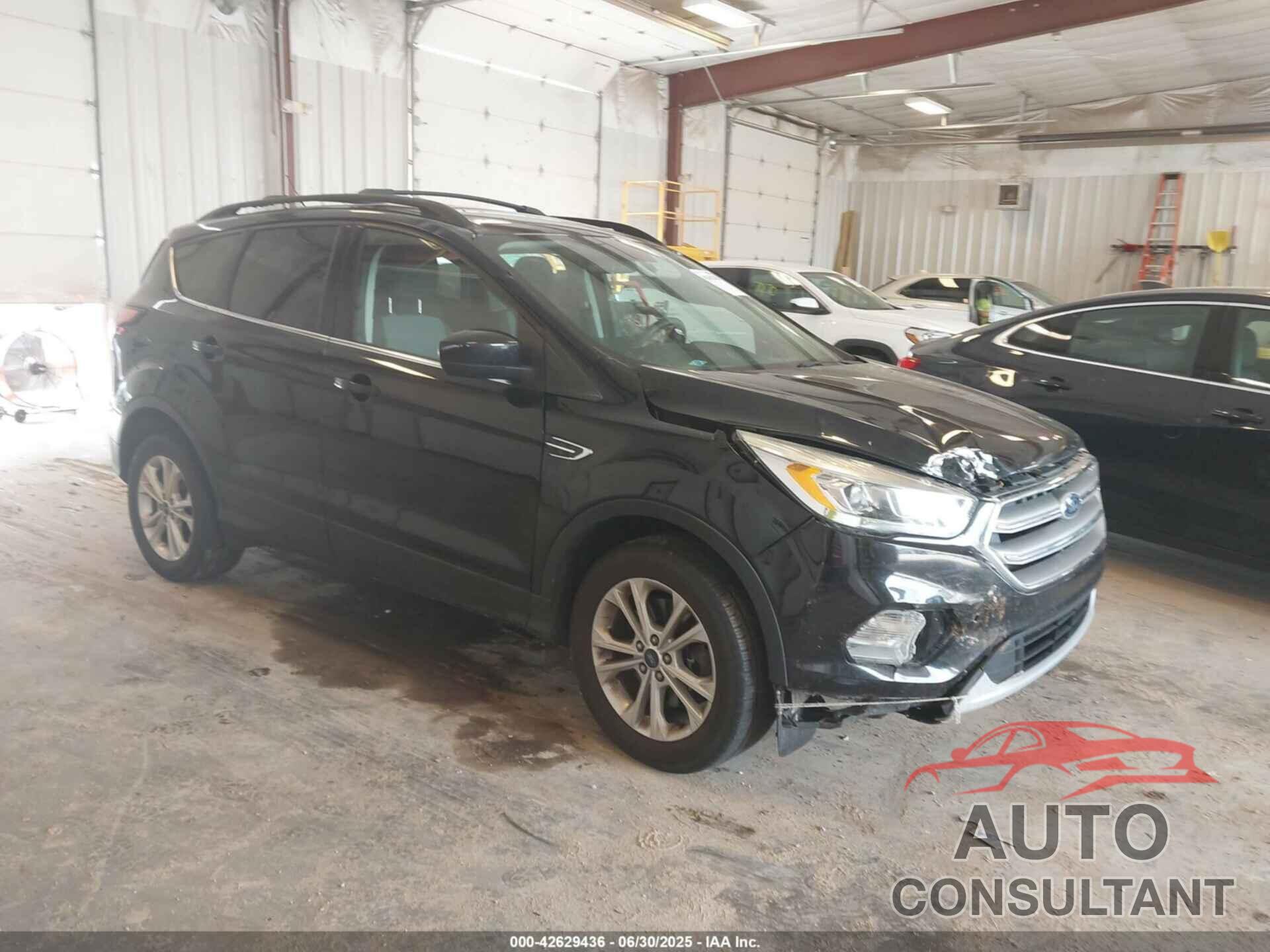 FORD ESCAPE 2017 - 1FMCU9GD5HUC53765