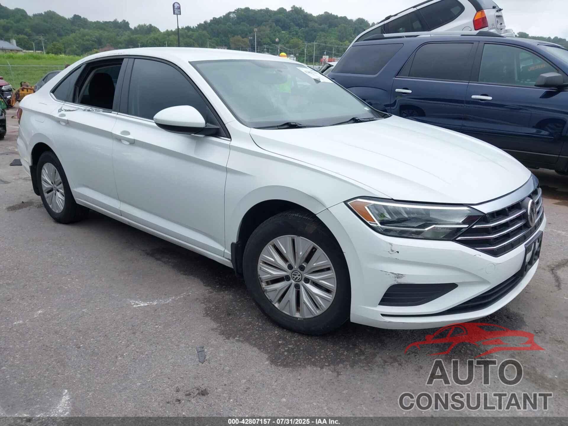 VOLKSWAGEN JETTA 2019 - 3VWN57BU0KM105361
