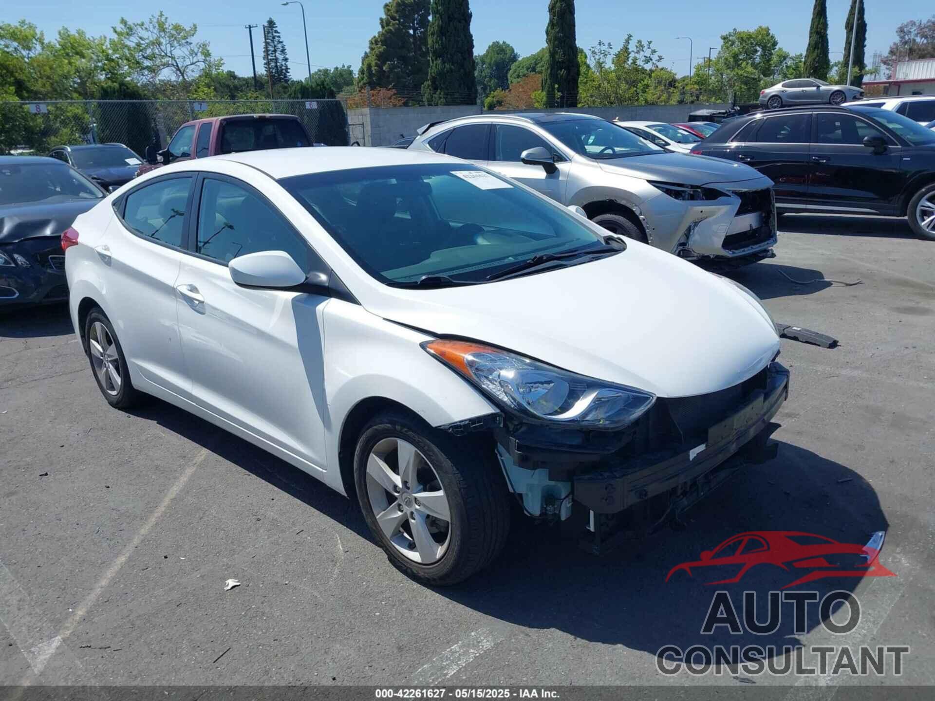 HYUNDAI ELANTRA 2013 - 5NPDH4AE1DH449112