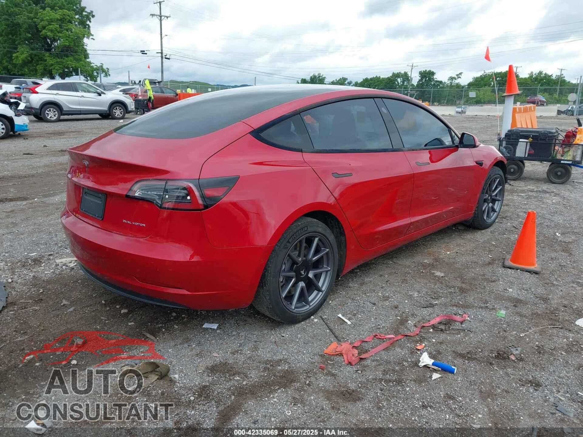 TESLA MODEL 3 2021 - 5YJ3E1EB2MF061663