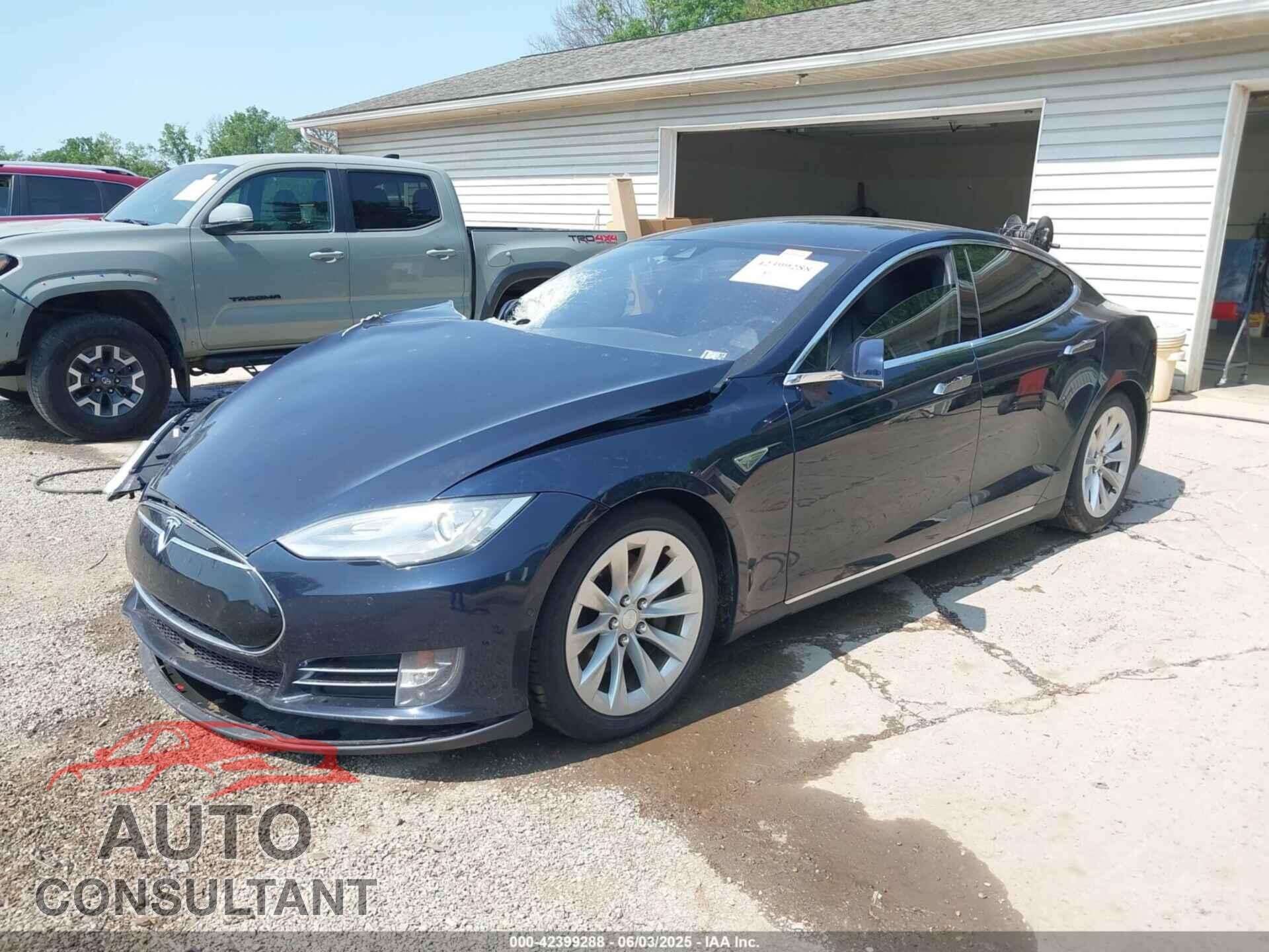 TESLA MODEL S 2014 - 5YJSA1H17EFP65983